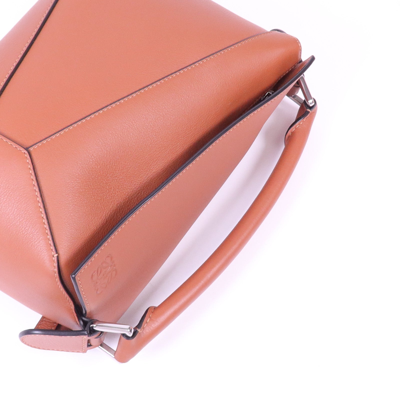 LOEWE 牛皮皮革Puzzle Bag銀扣手挽肩背兩用袋
