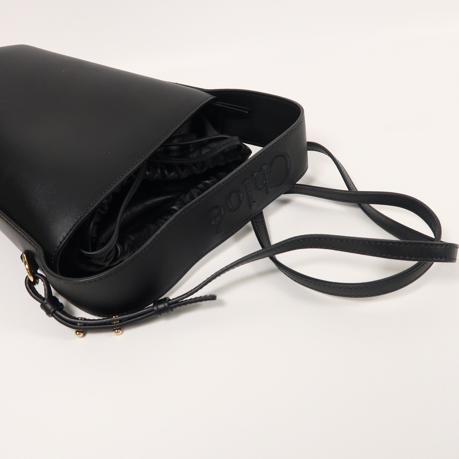 Chloe 牛皮皮革Sense Bucket Bag銀扣肩背袋黑色