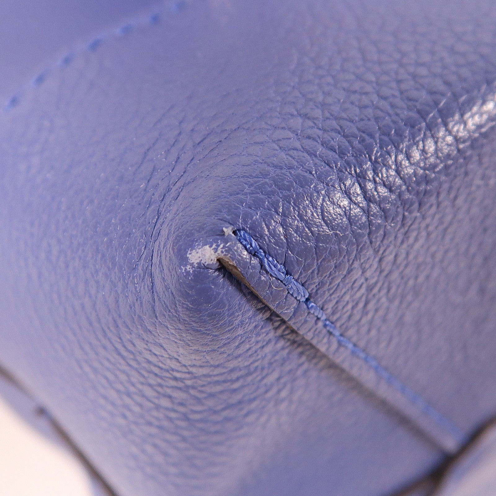 LOUIS VUITTON 牛皮皮革Lockme Backpack銀扣背包