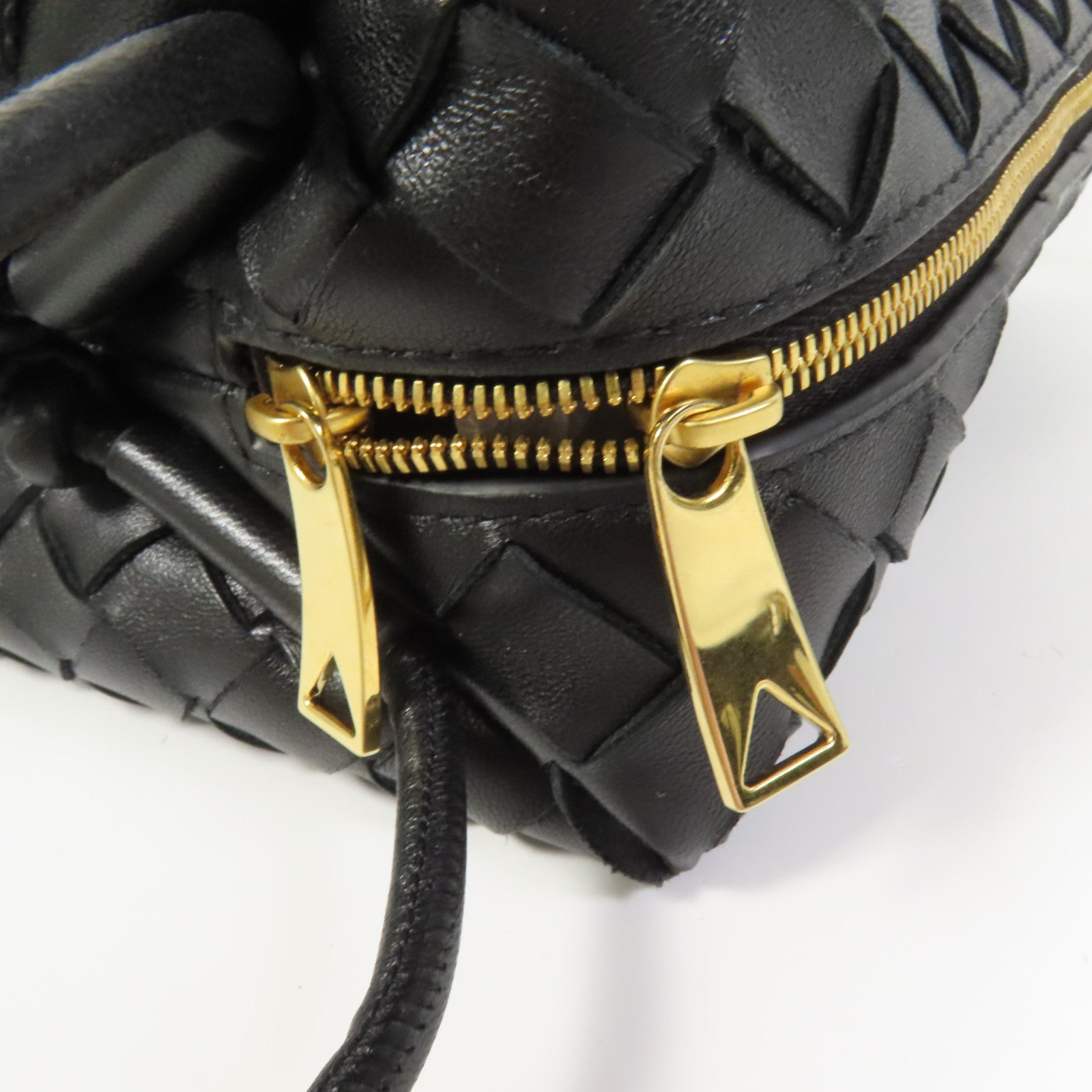 BOTTEGA VENETA 牛皮皮革Shoulder Bag金扣肩背袋