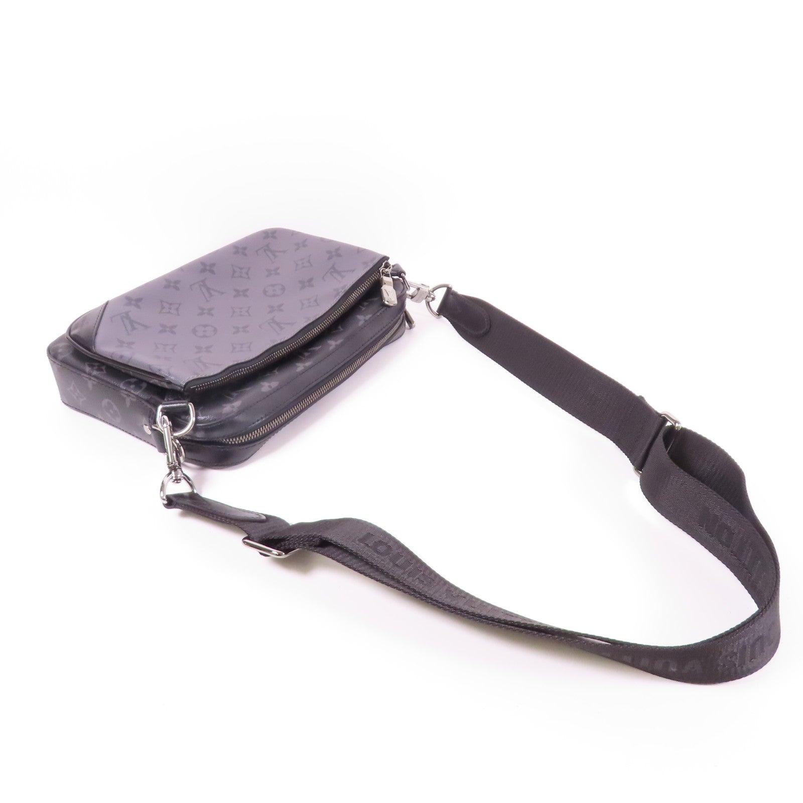 LOUIS VUITTON Monogram Eclipse Reverse Trio Messenger銀扣肩背袋