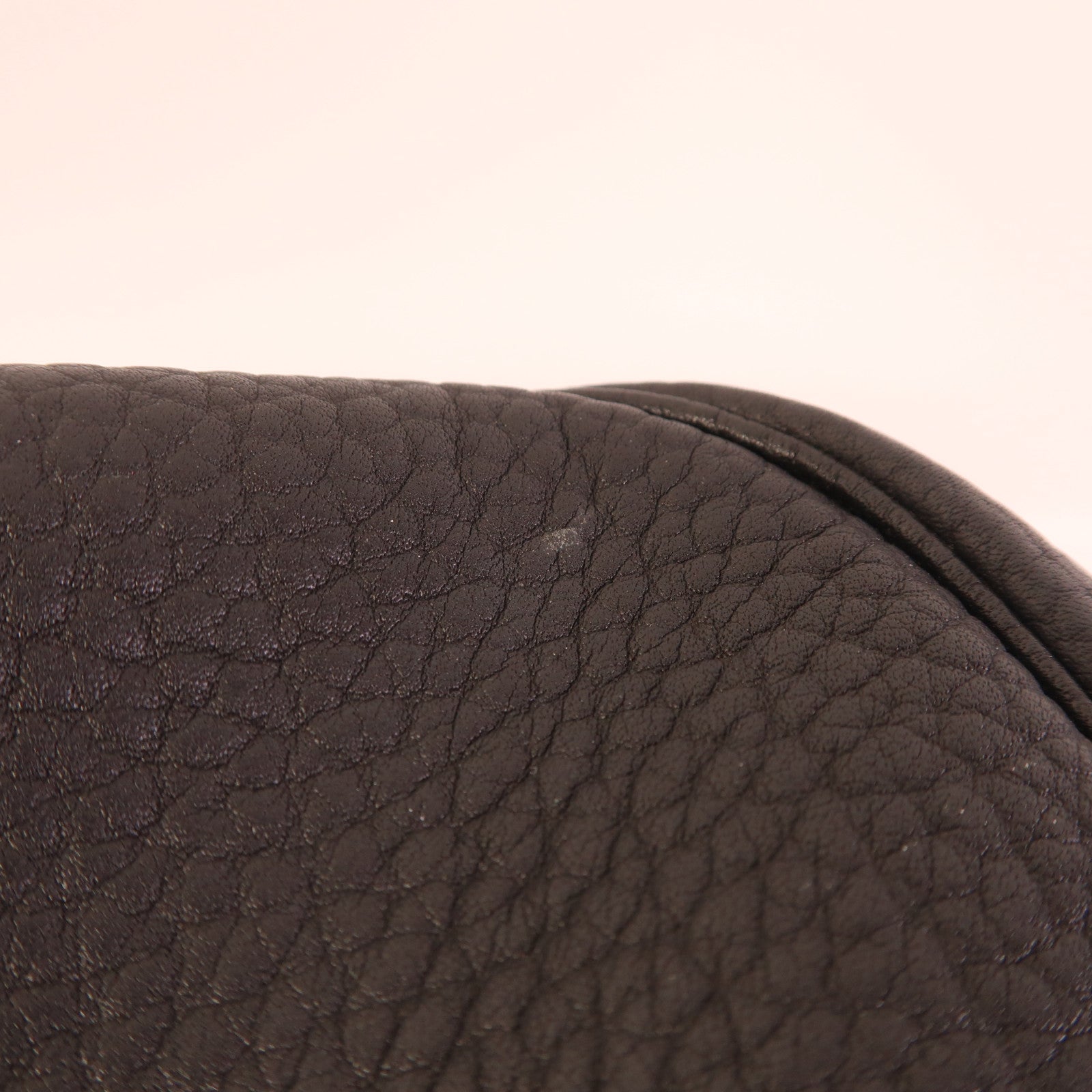 HERMES Fjord皮革Sack Amvie 36銀扣手挽袋Noir