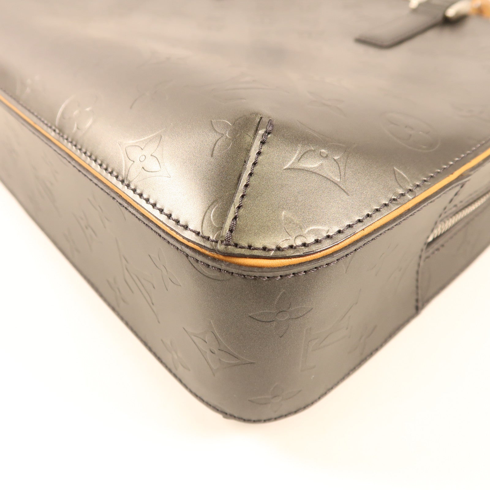 LOUIS VUITTON Monogram Mat Malden銀扣手挽袋