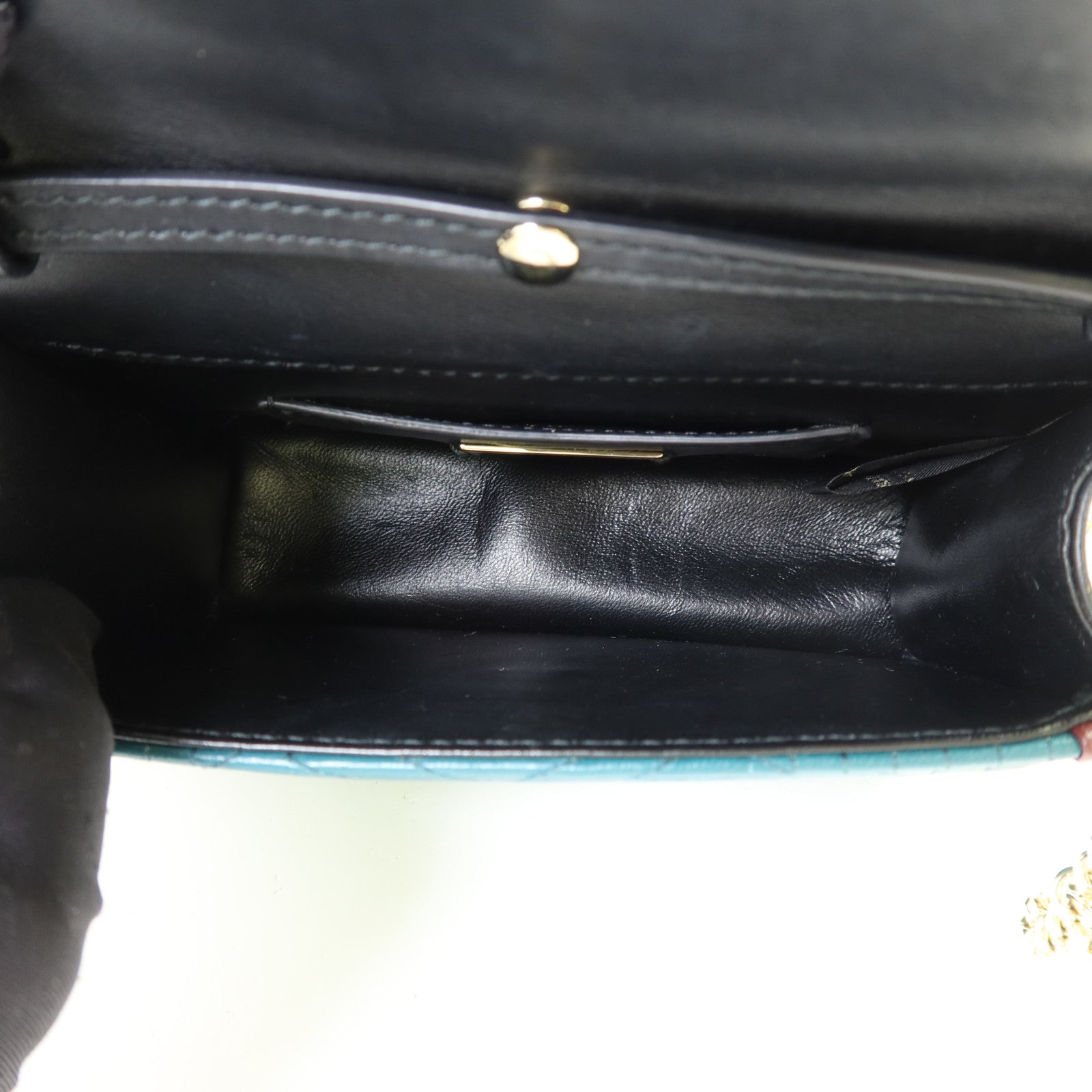 BVLGARI 牛皮皮革Serpenti Forever金扣鏈帶肩背袋