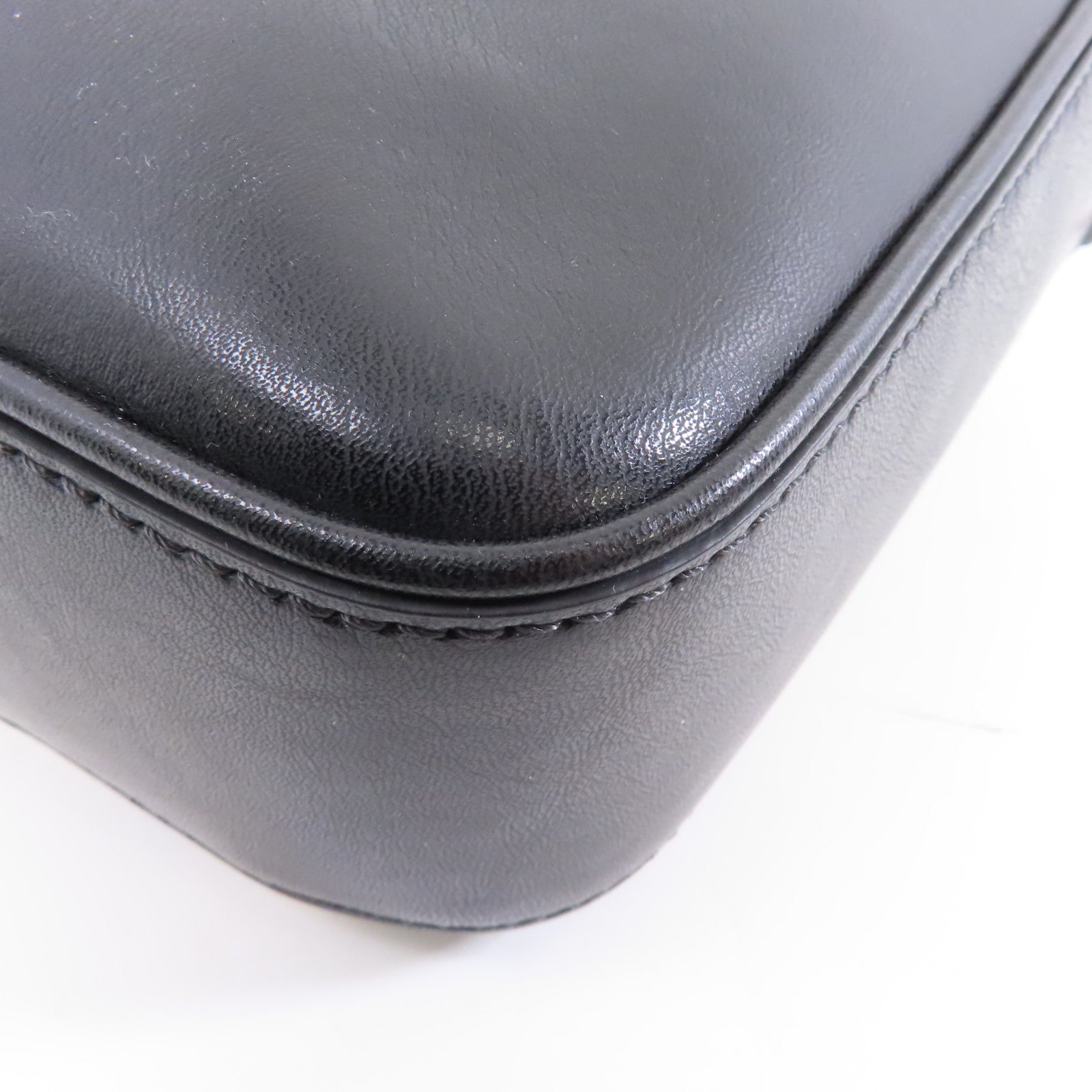 GIVENCHY 皮革Shoulder Bag銀扣肩背袋黑色