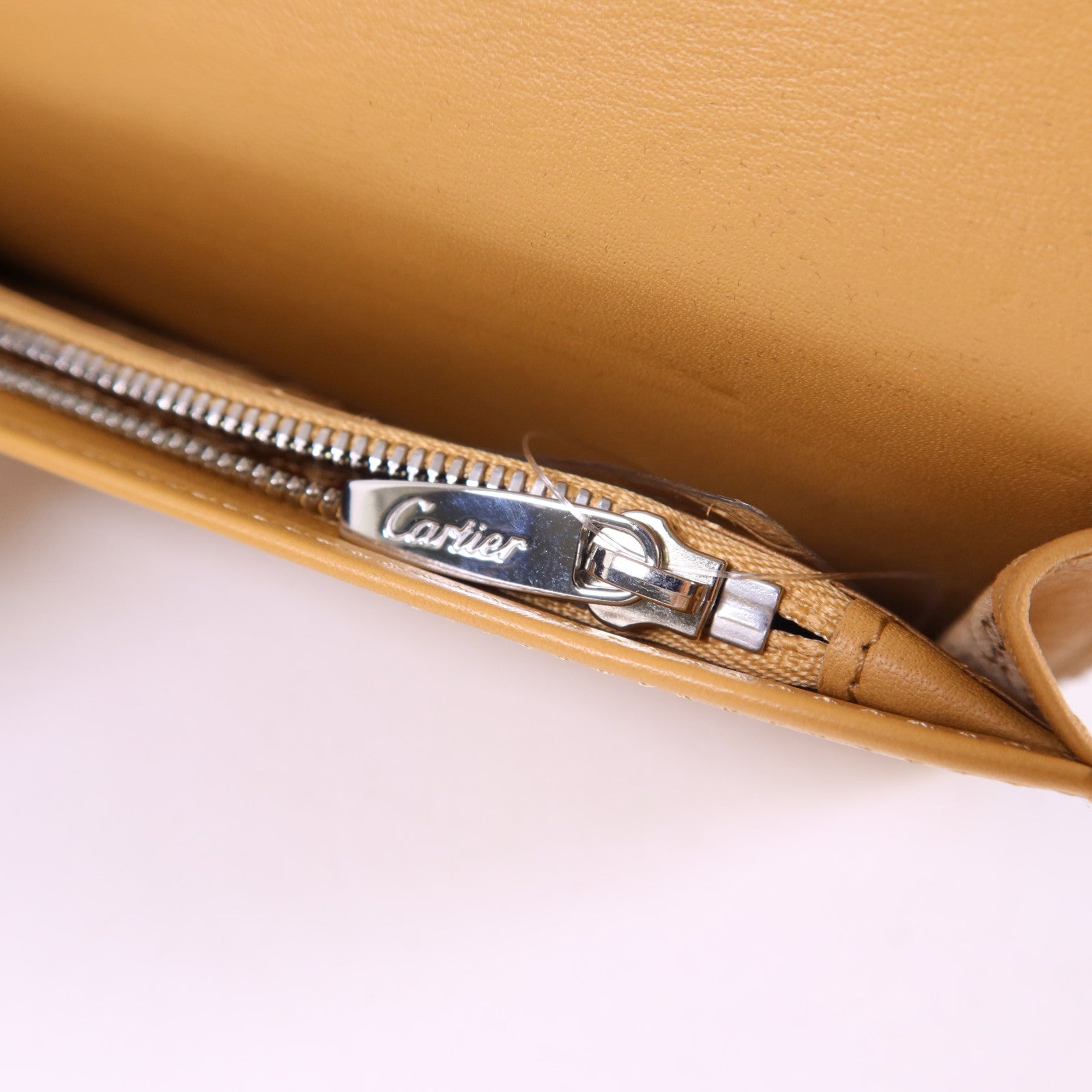 CARTIER 牛皮皮革Bifold Wallet銀扣長錢包