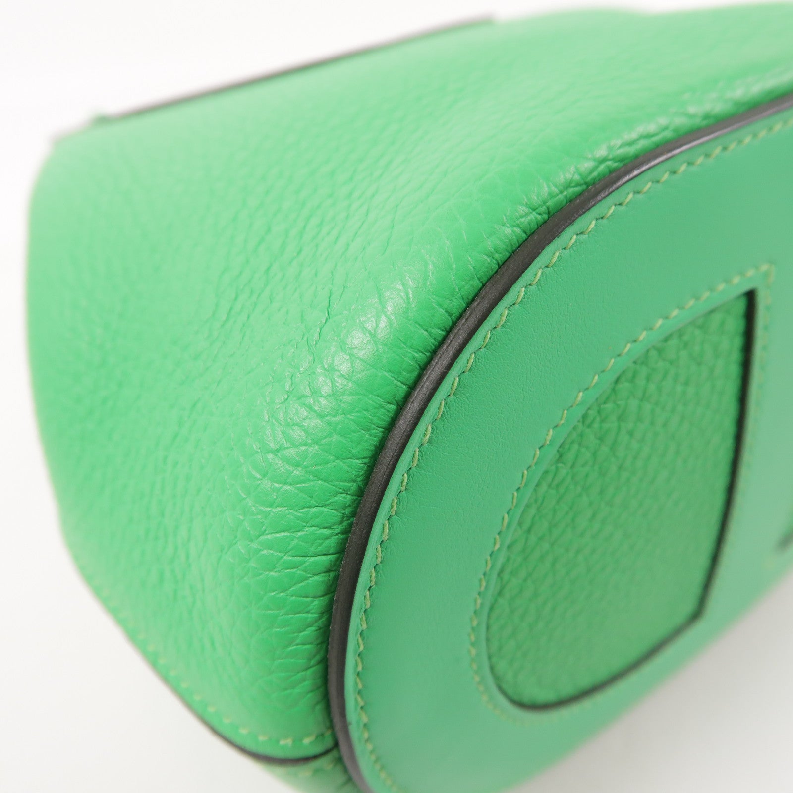 HERMES Clemence皮革In The Loop 18銀扣手挽袋