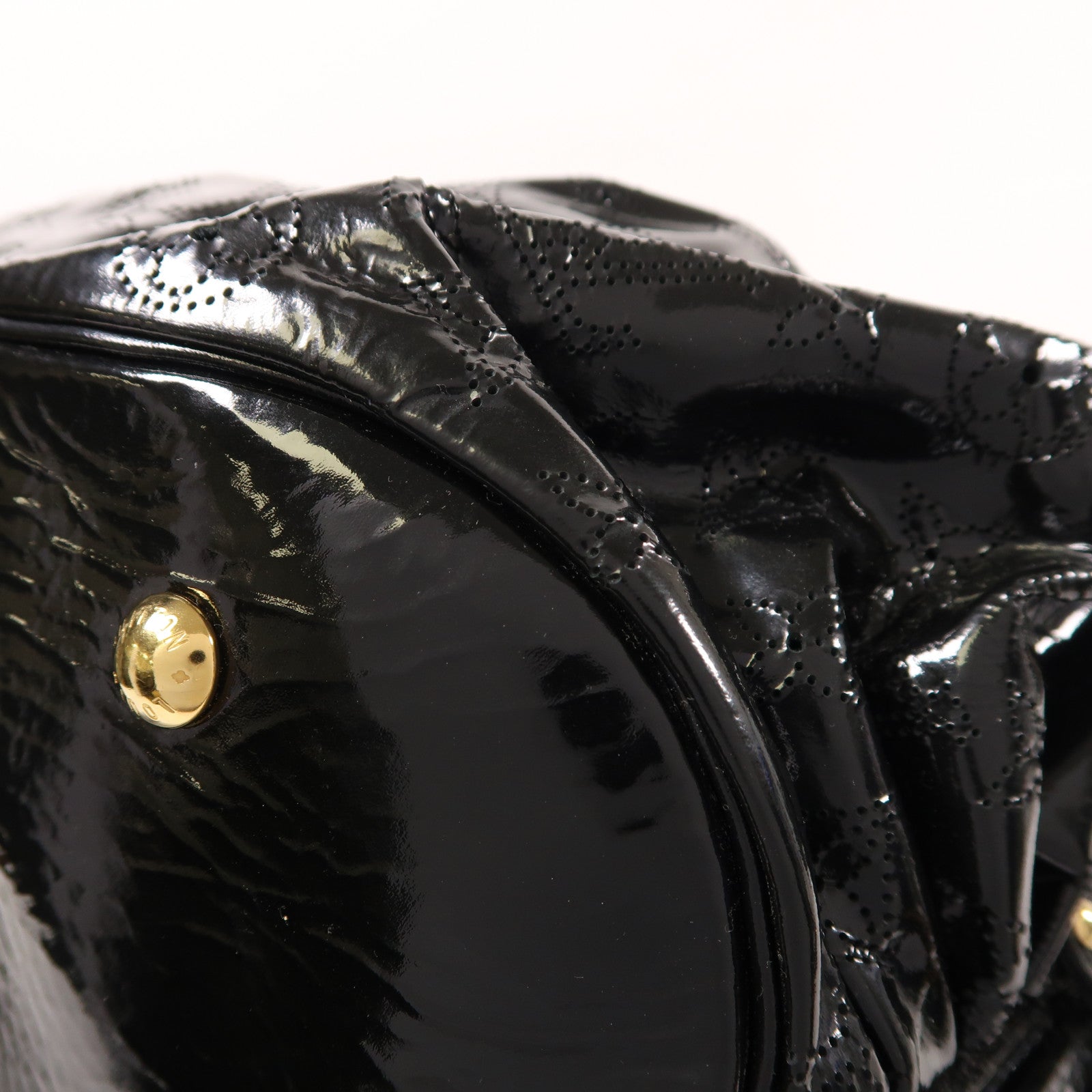 LOUIS VUITTON 漆皮皮革Mahina Surya L金扣肩背袋