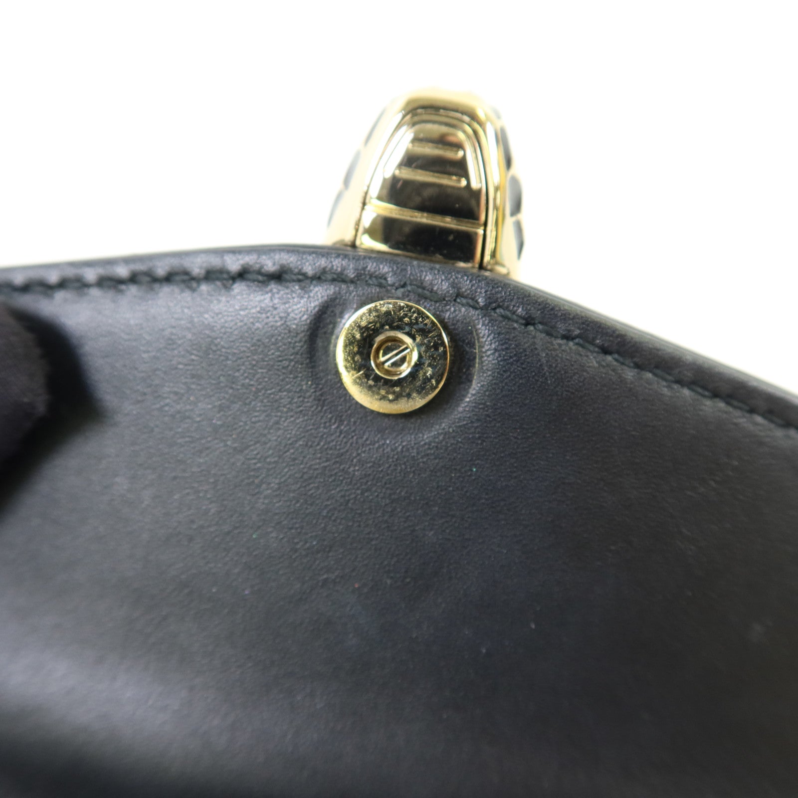 BVLGARI 牛皮皮革Serpenti Forever金扣鏈帶肩背袋
