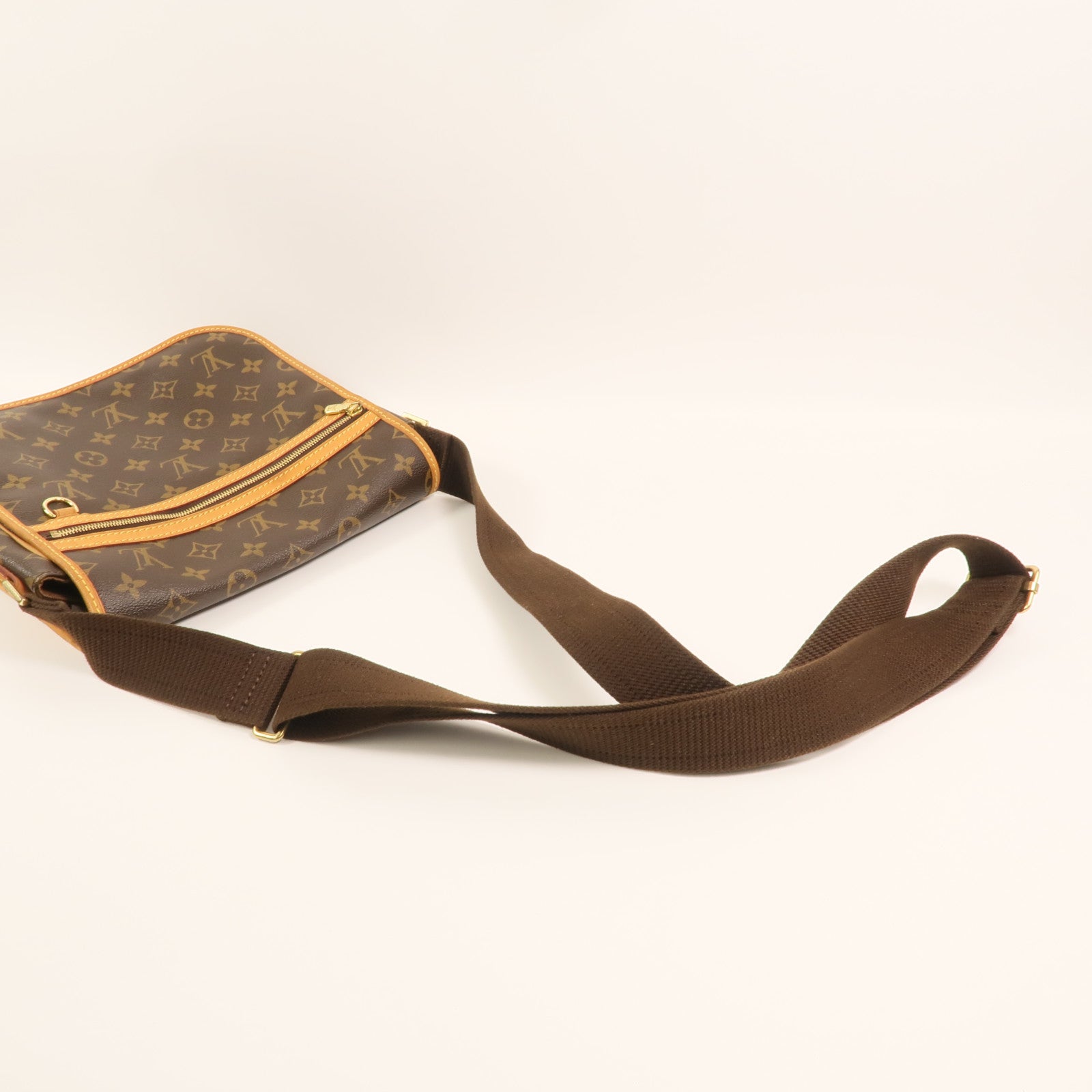 LOUIS VUITTON Monogram Bosphore金扣肩背袋