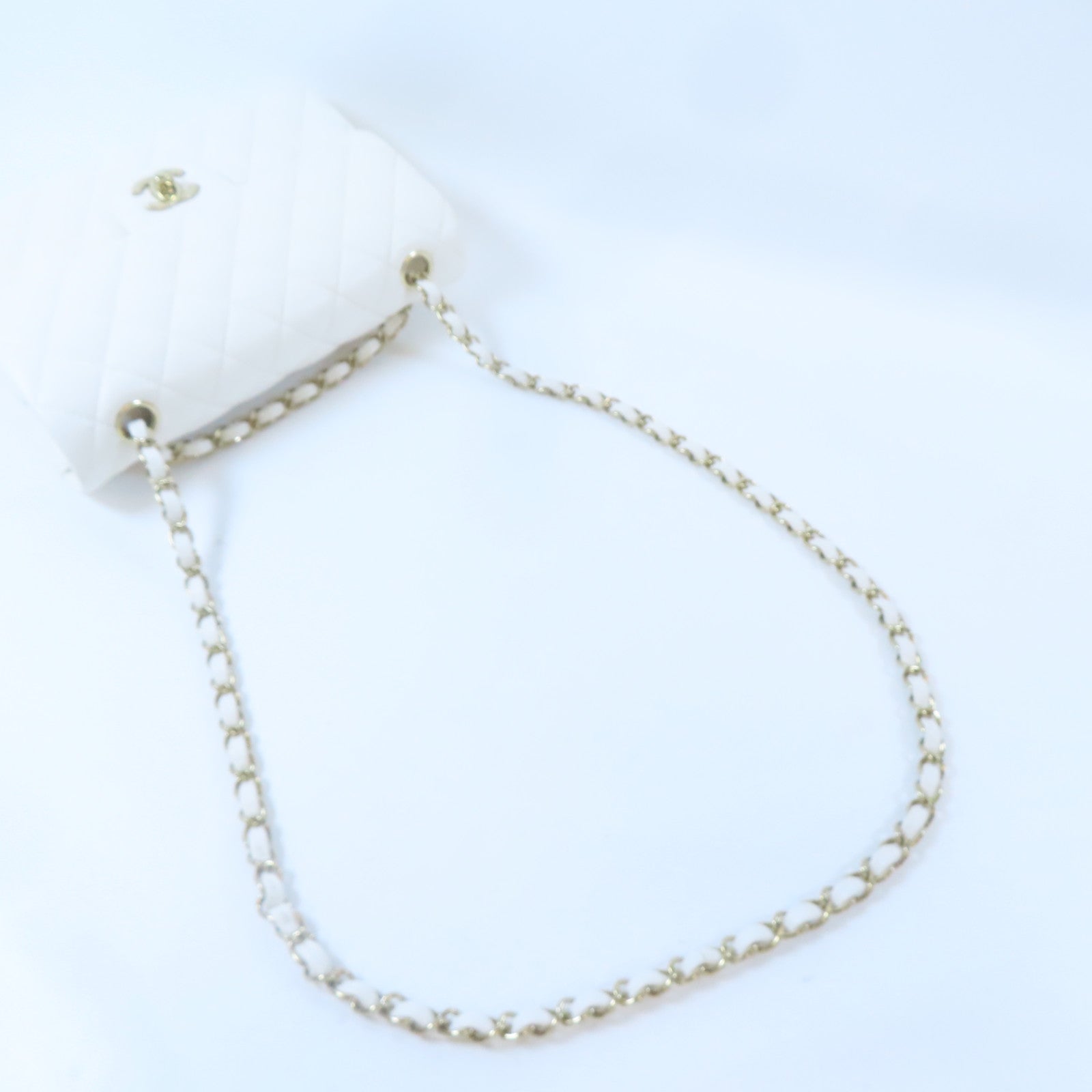 CHANEL 【激減優惠】菱格牛皮皮革Classic 23金扣鏈帶肩背袋白色