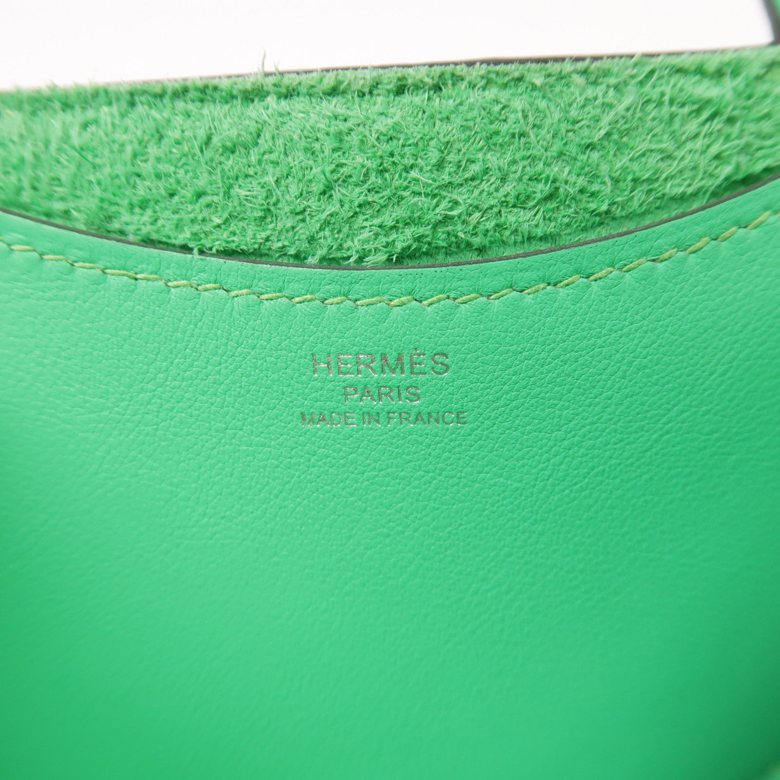 HERMES Clemence皮革In The Loop 18銀扣手挽袋