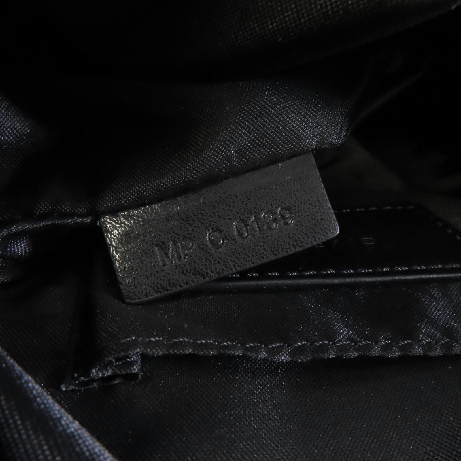GIVENCHY 皮革Shoulder Bag銀扣肩背袋黑色