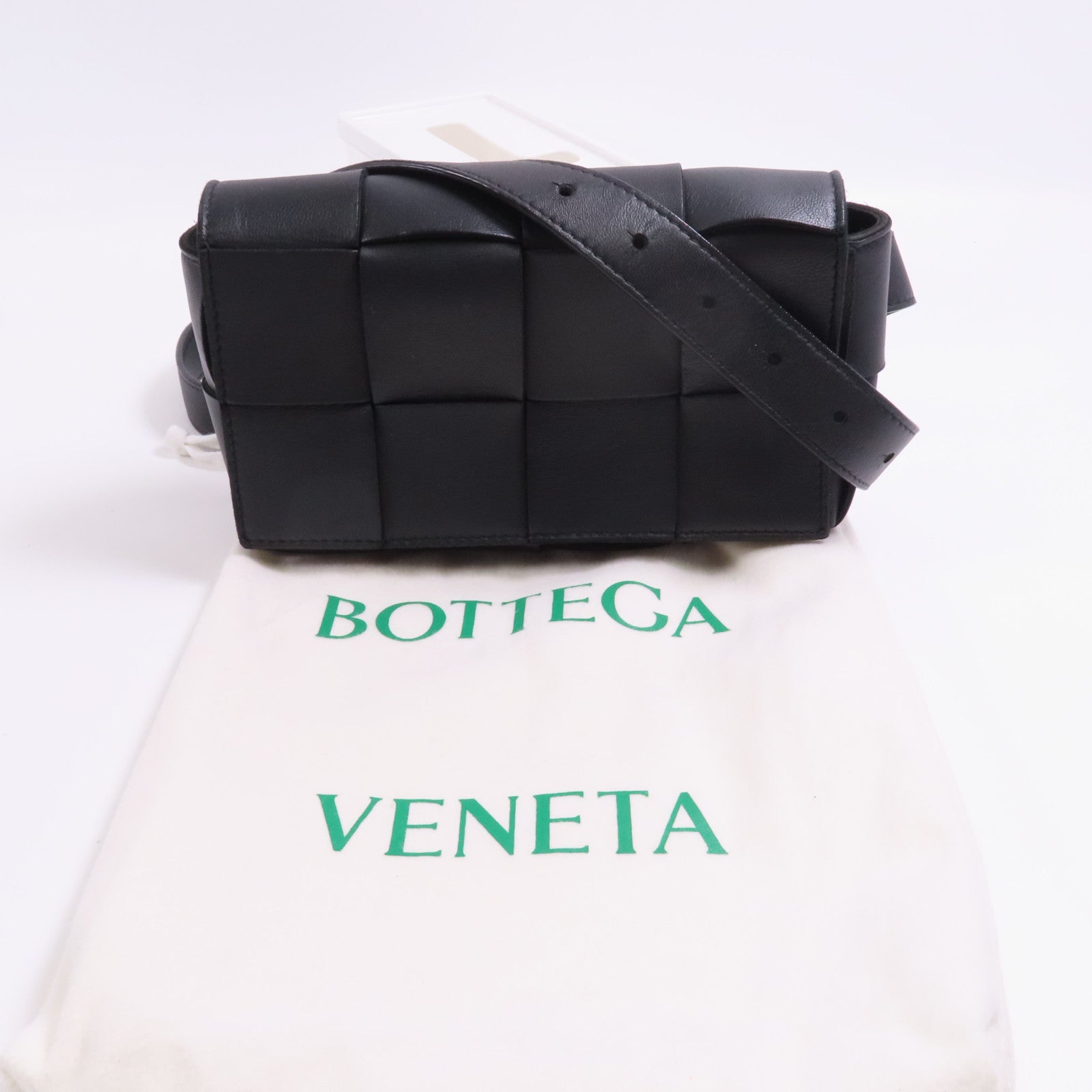 BOTTEGA VENETA 羊皮皮革Mini Cassette Belt Bag腰包/斜挎包