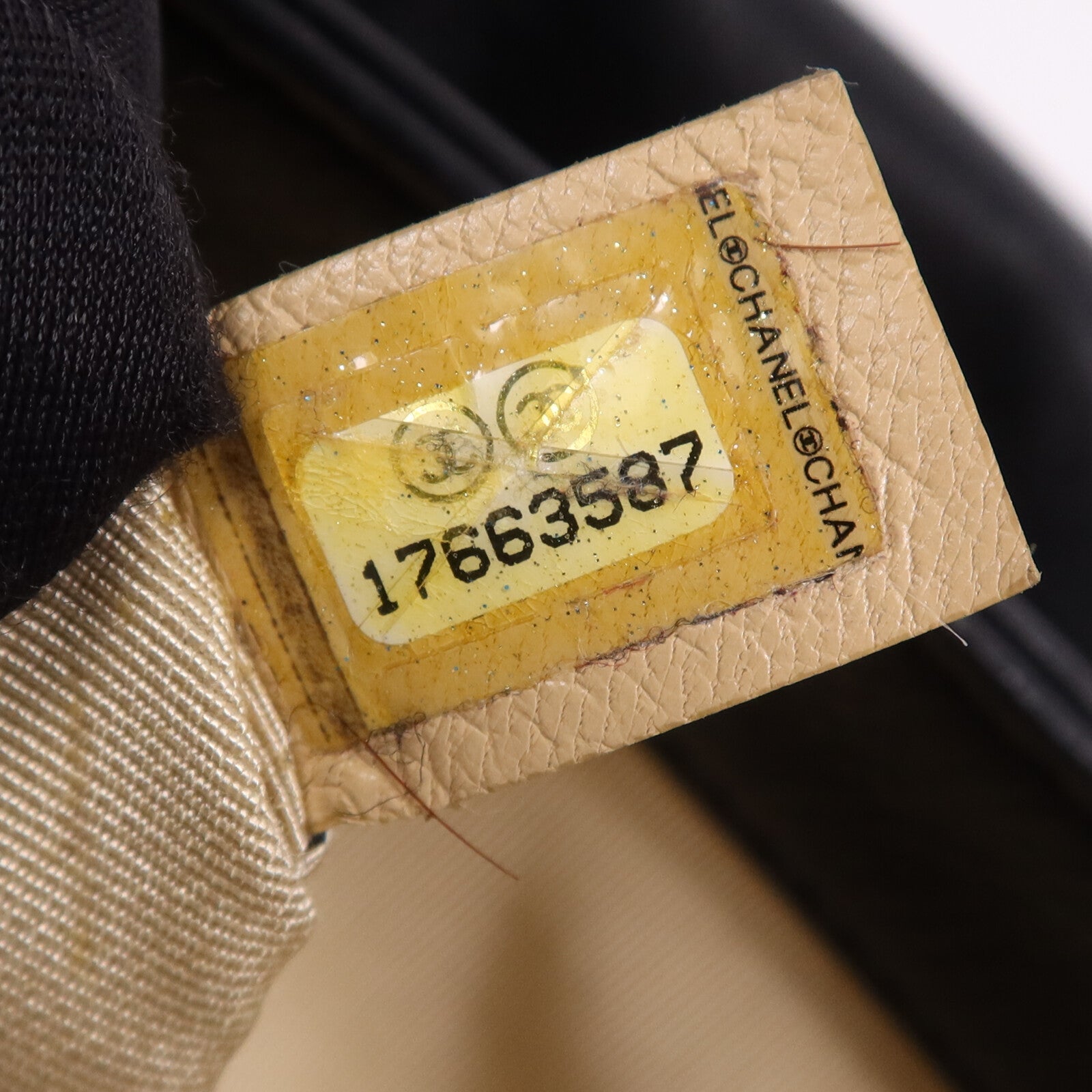 CHANEL 牛皮皮革Chain Shoulder Bag金扣鏈帶肩背袋