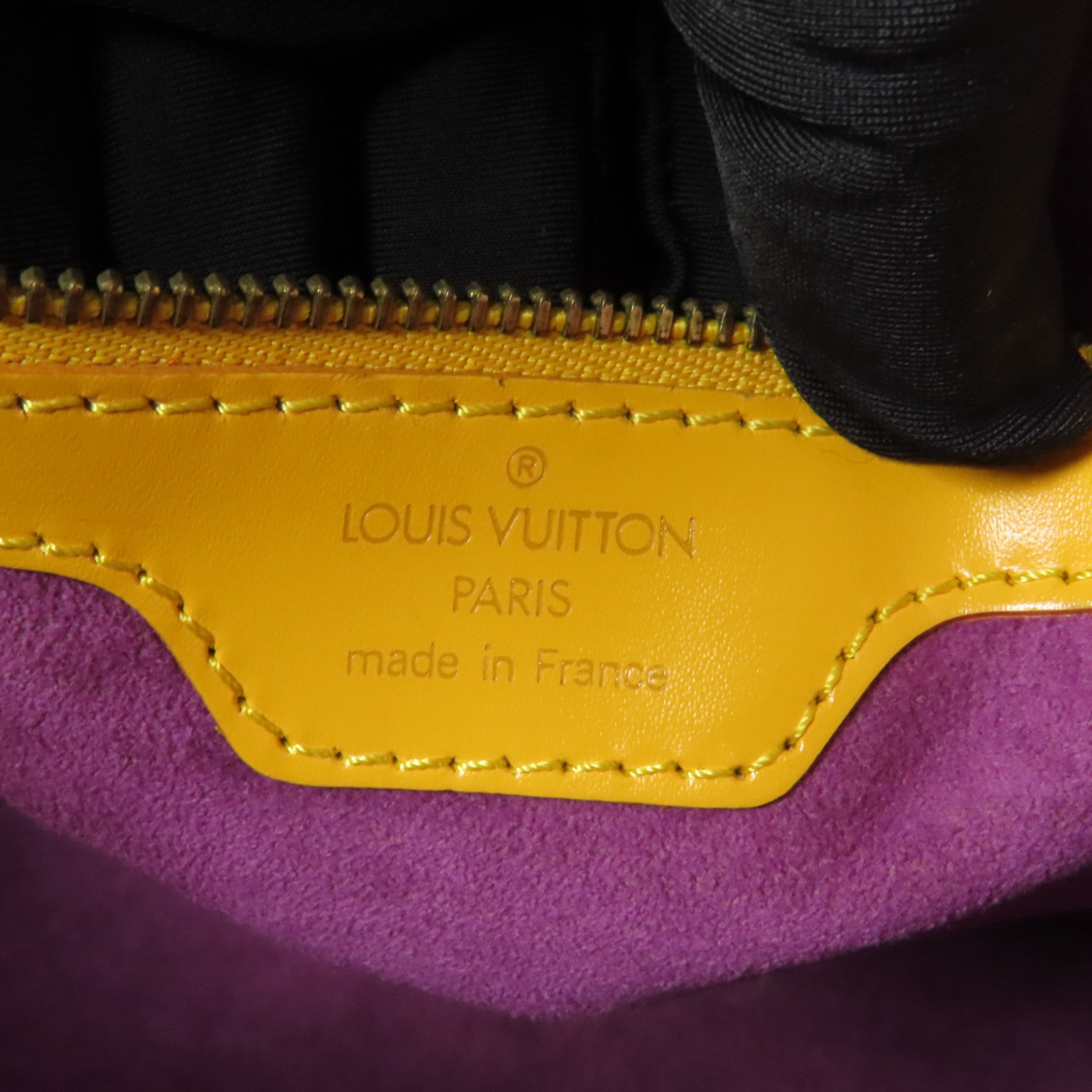 LOUIS VUITTON Epi Lussac肩背袋