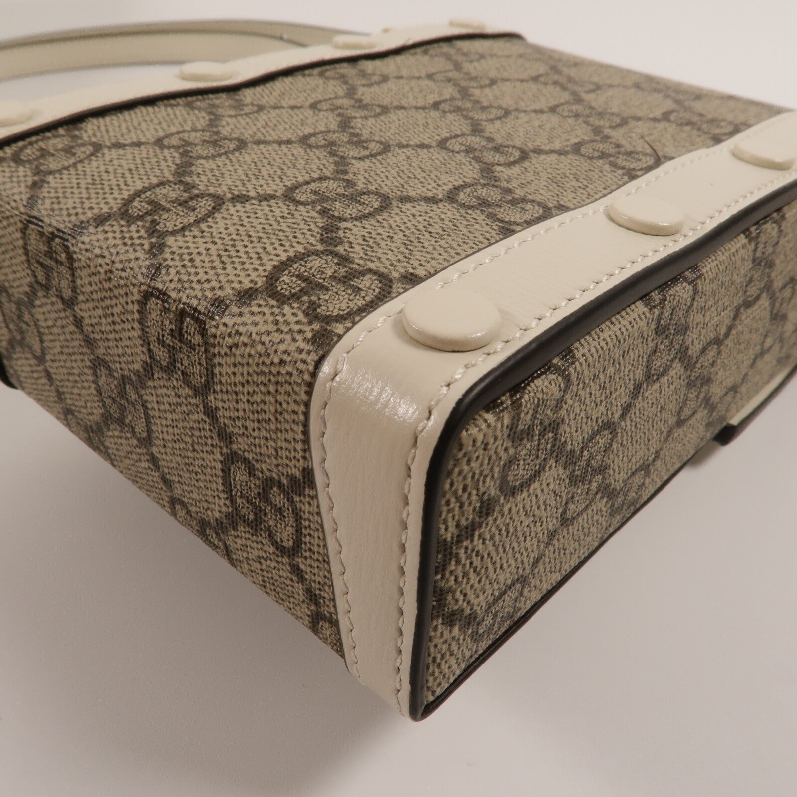 GUCCI 塗層帆布1955 Horsebit肩背袋
