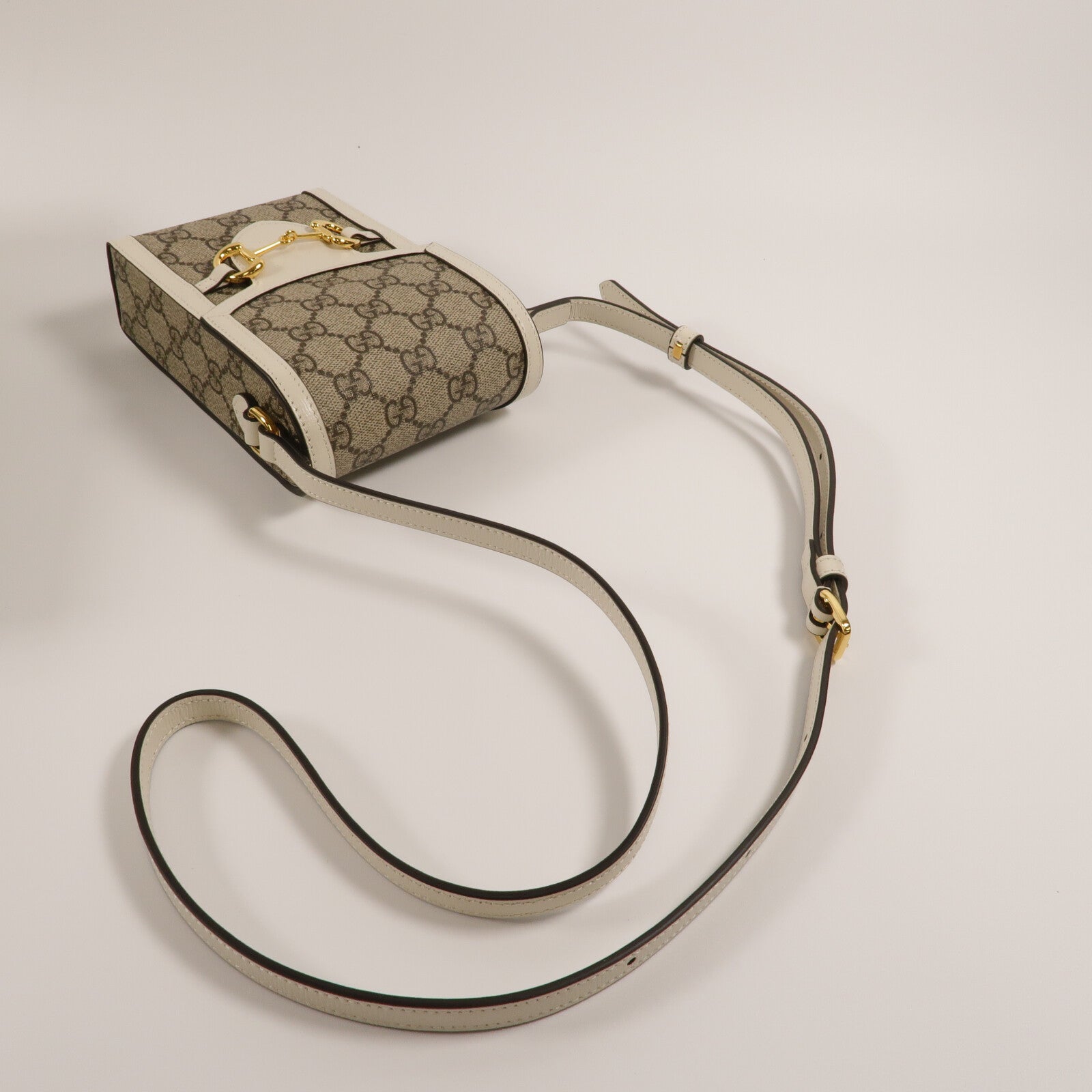 GUCCI 塗層帆布1955 Horsebit肩背袋