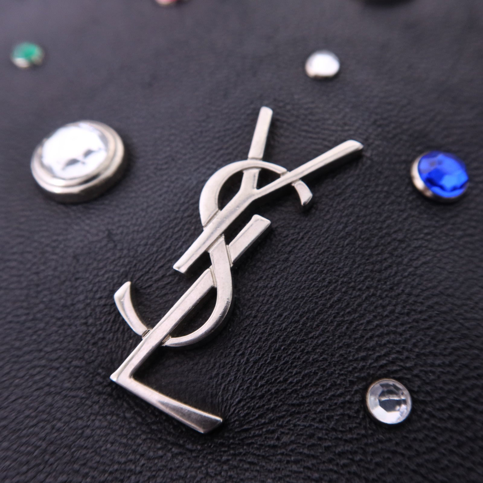 SAINT LAURENT 羊皮皮革Gem Stud Embellished Teddy銀扣鏈帶肩背袋