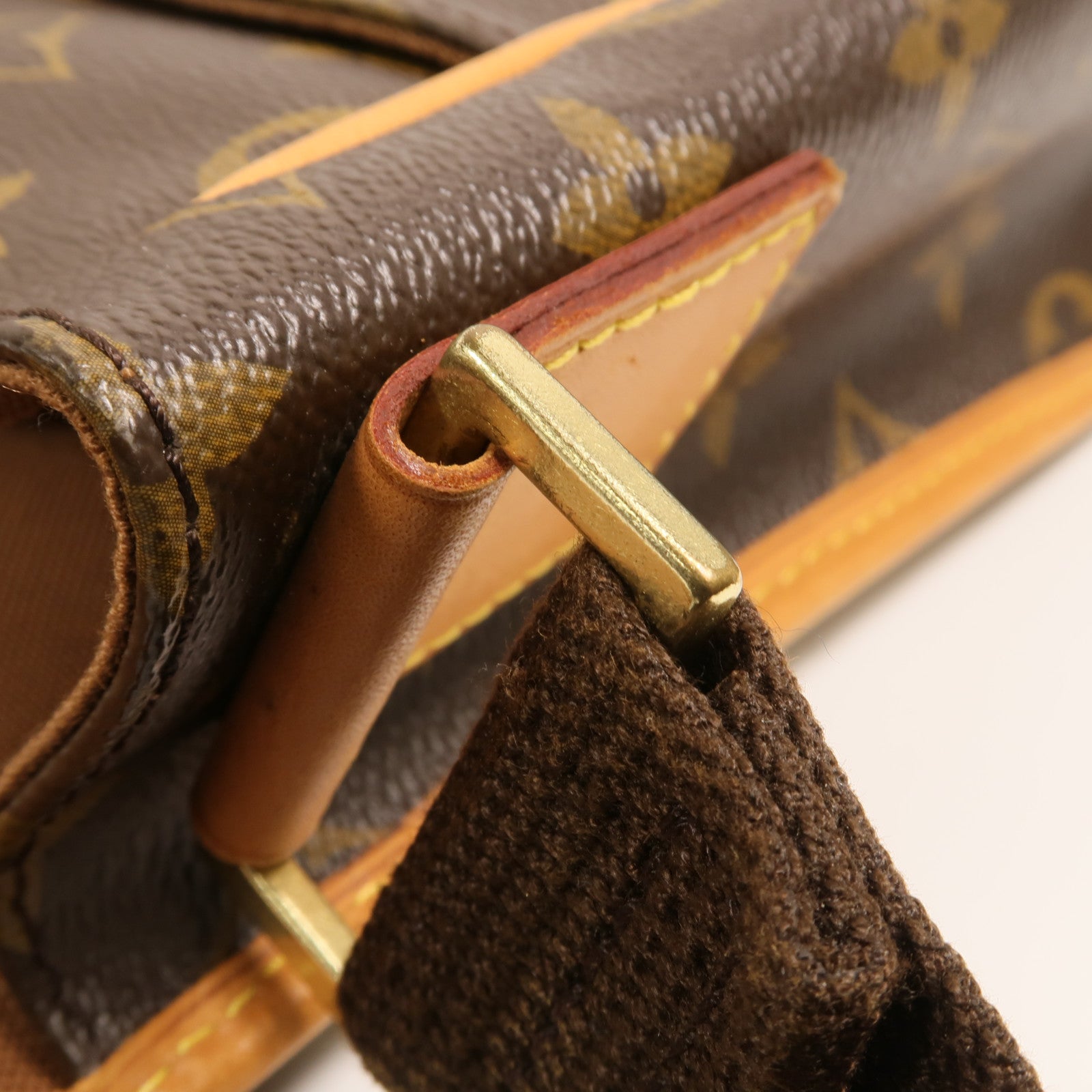 LOUIS VUITTON Monogram Bosphore金扣肩背袋