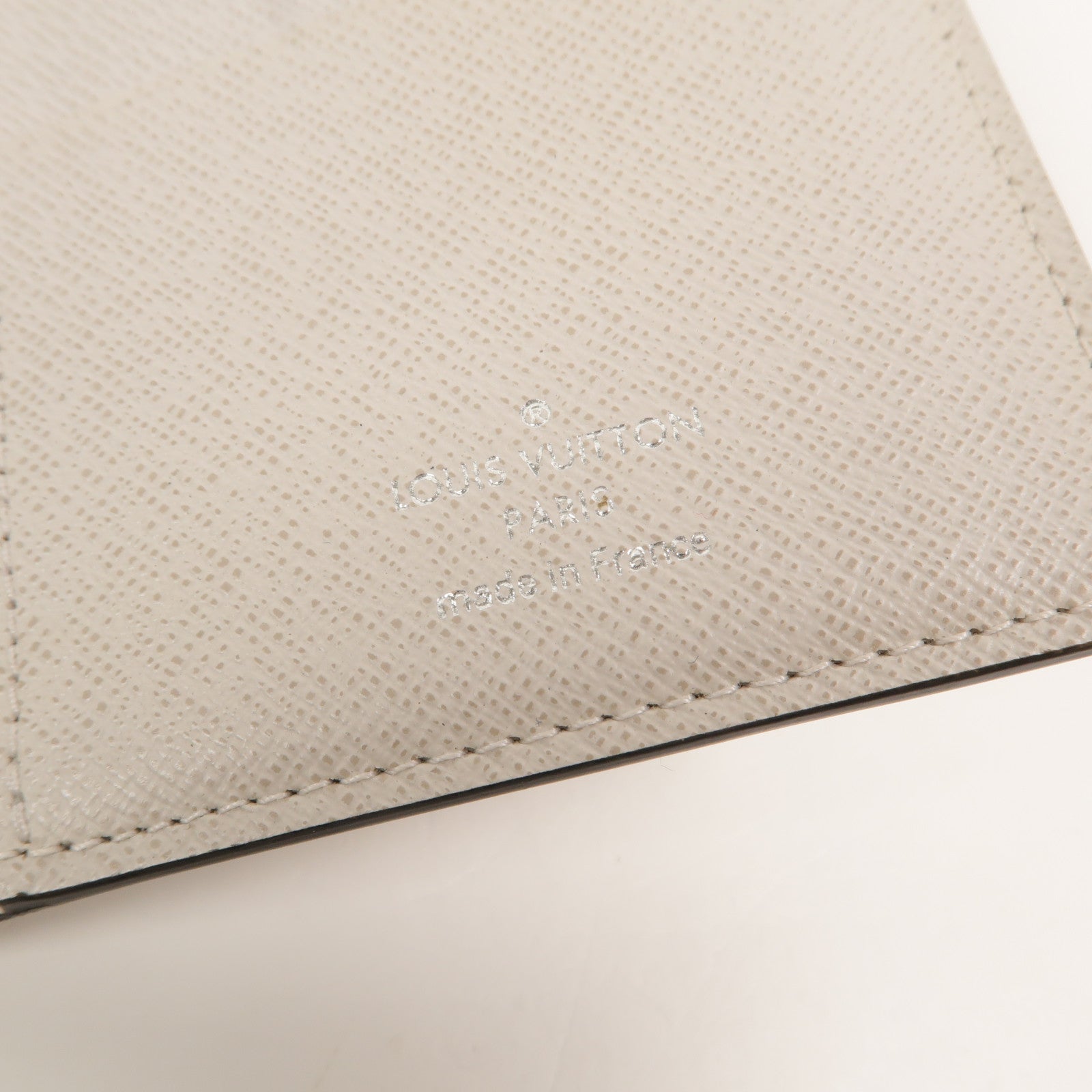 LOUIS VUITTON Monogram/Taiga Brazza長錢包