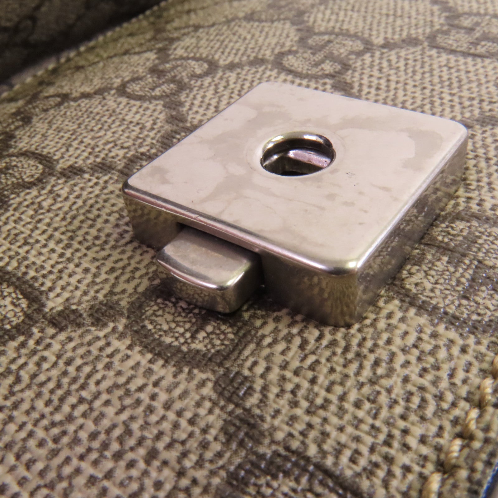 GUCCI 塗層帆布Dionysus GG Supreme Mini銀扣鏈帶肩背袋