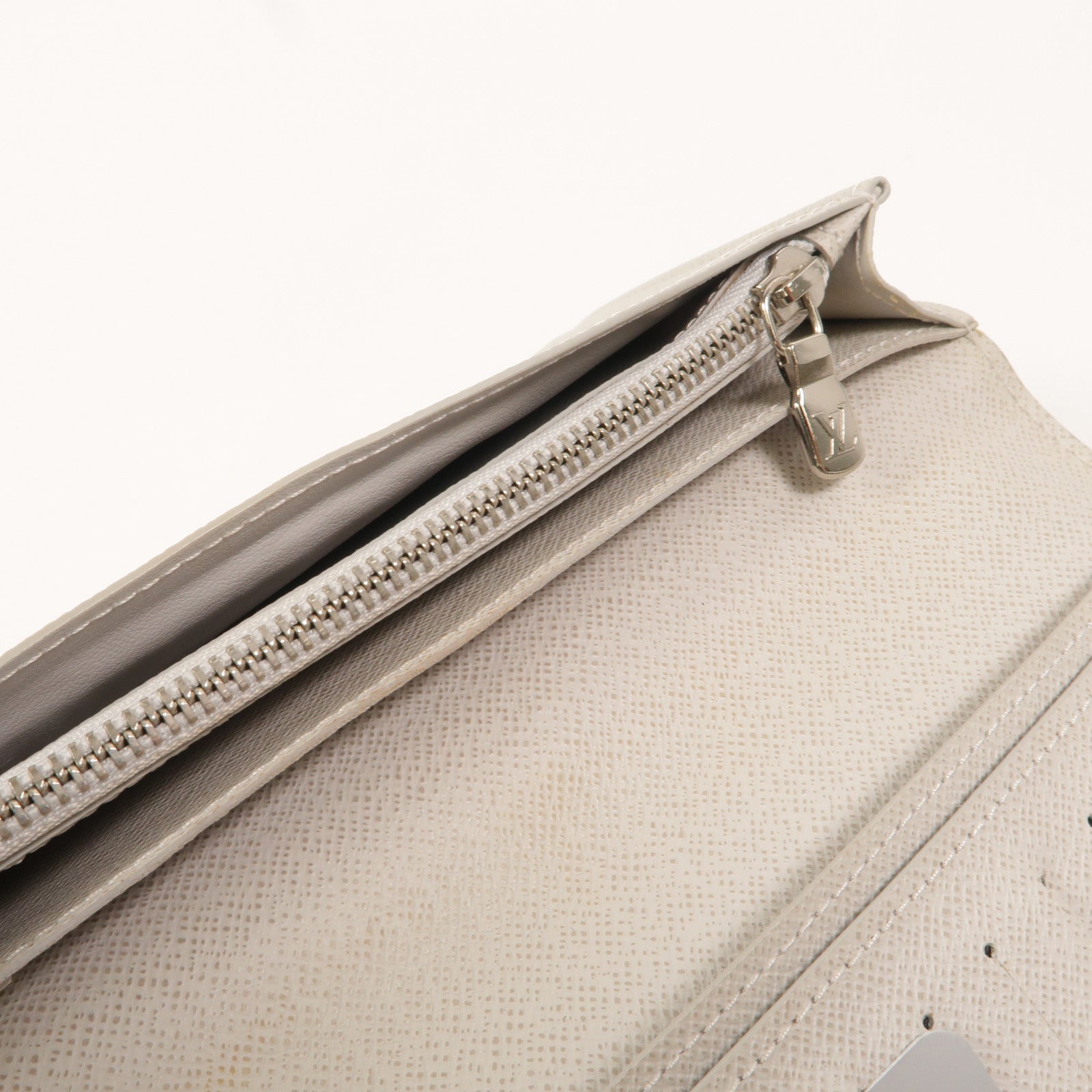 LOUIS VUITTON Monogram/Taiga Brazza長錢包