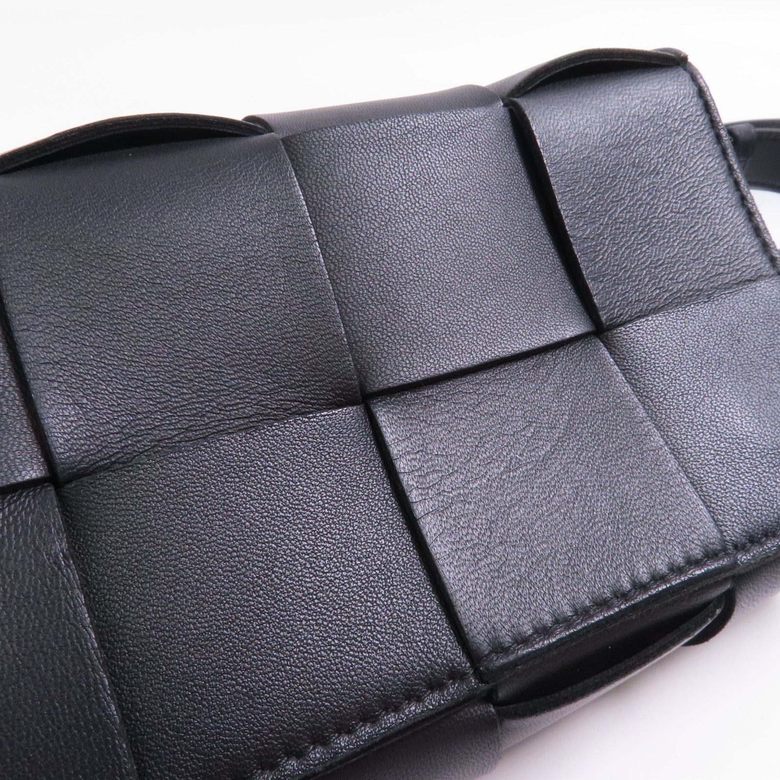 BOTTEGA VENETA 羊皮皮革Mini Cassette Belt Bag腰包/斜挎包