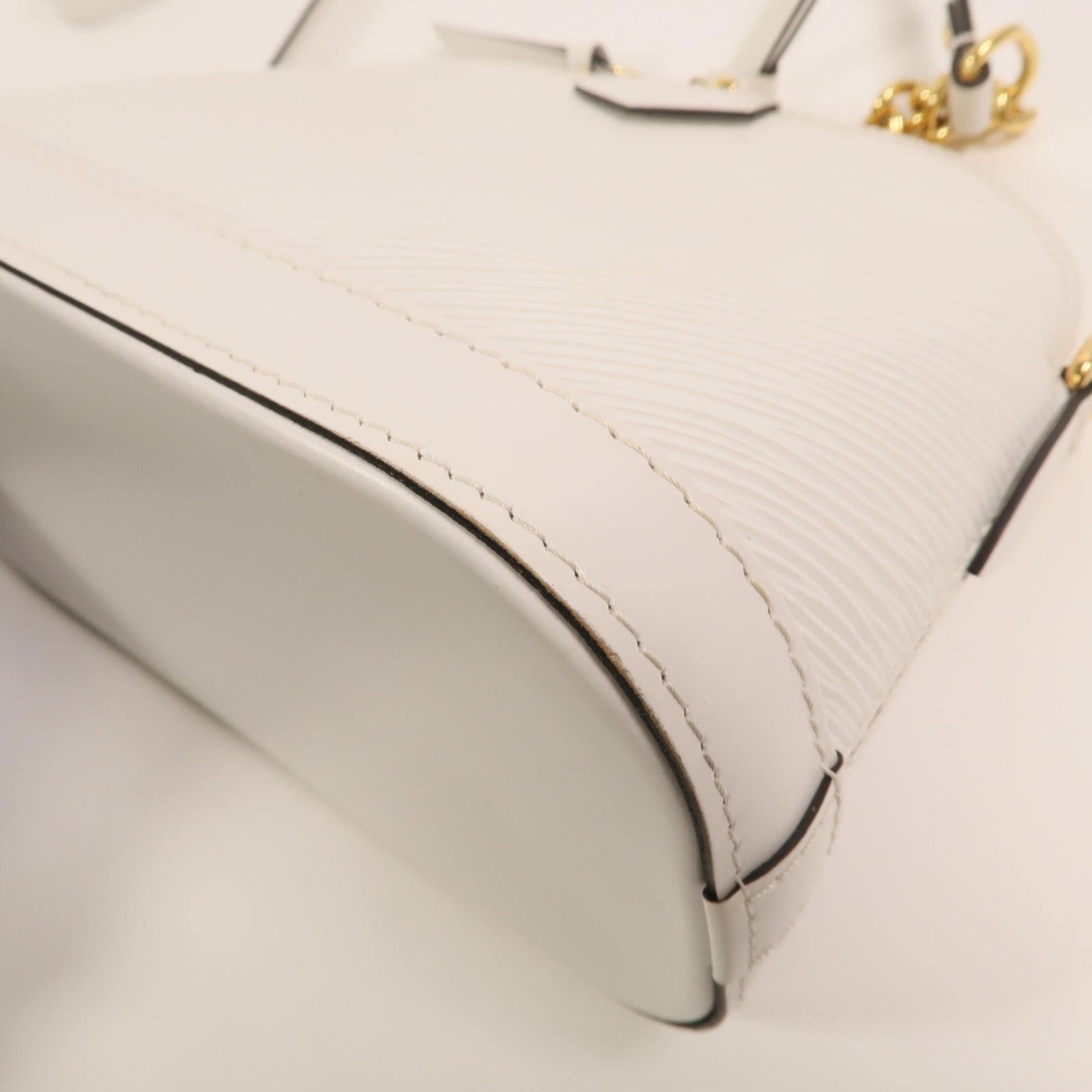 LOUIS VUITTON Epi Alma BB肩背袋