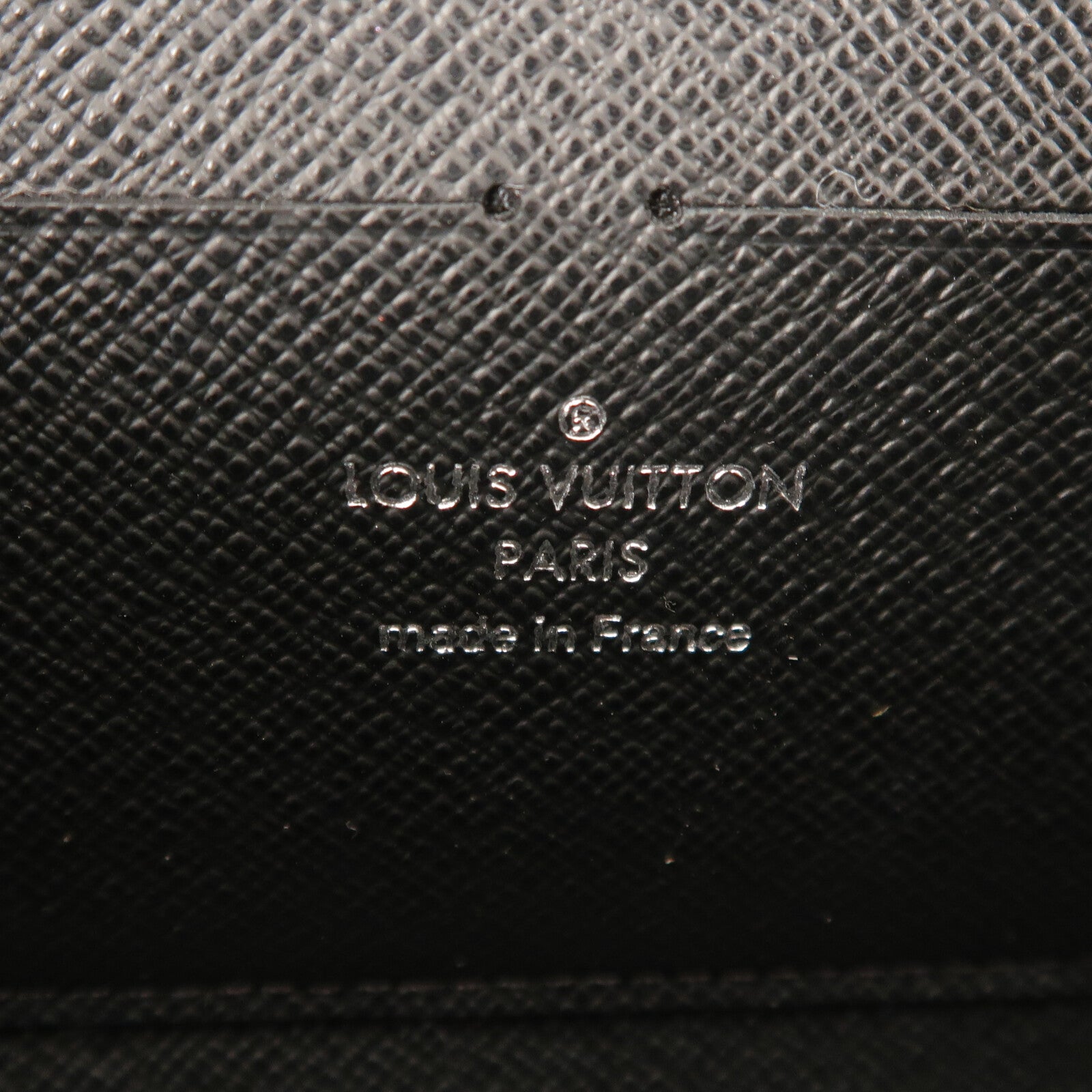 LOUIS VUITTON Epi Portefuille Twist Chain Wallet鏈帶肩背袋