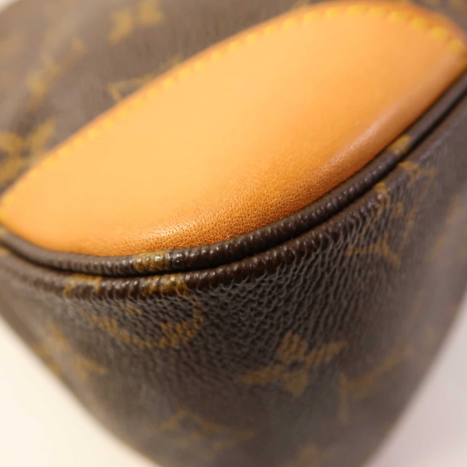 LOUIS VUITTON Monogram Boulogne肩背袋
