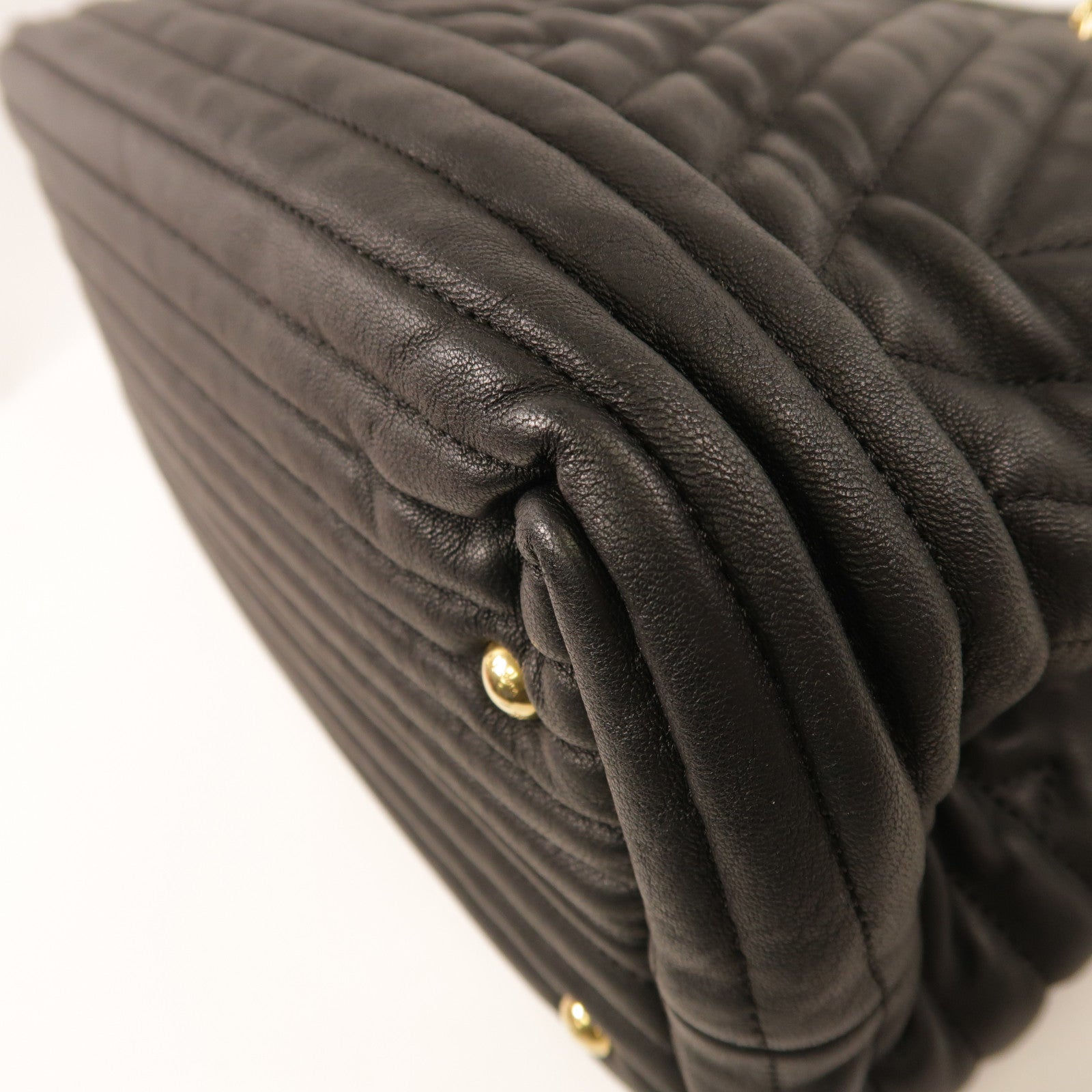 Salvatore Ferragamo 牛皮皮革Hand Bag金扣肩背袋