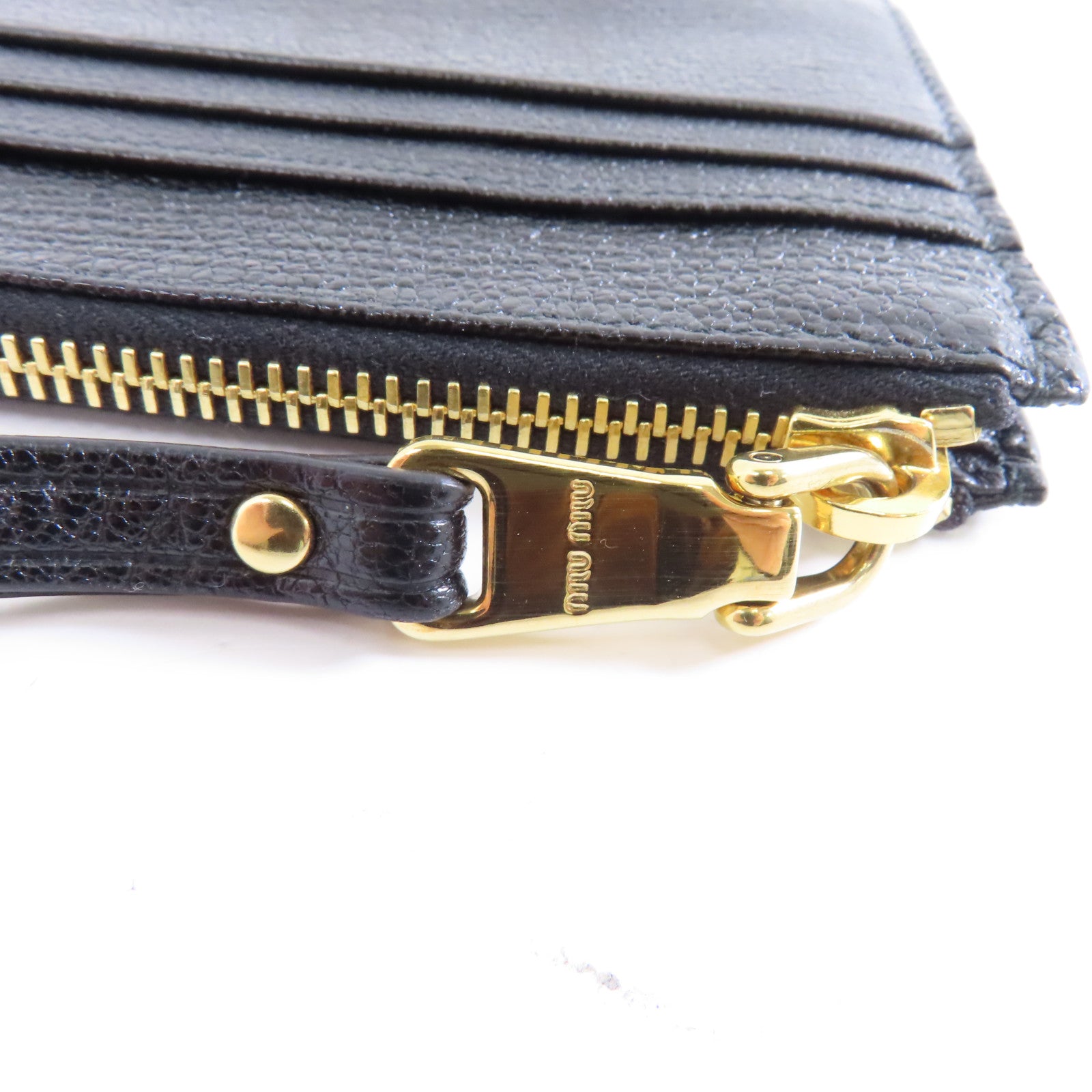 Miu Miu 牛皮皮革Card Case金扣卡片套黑色