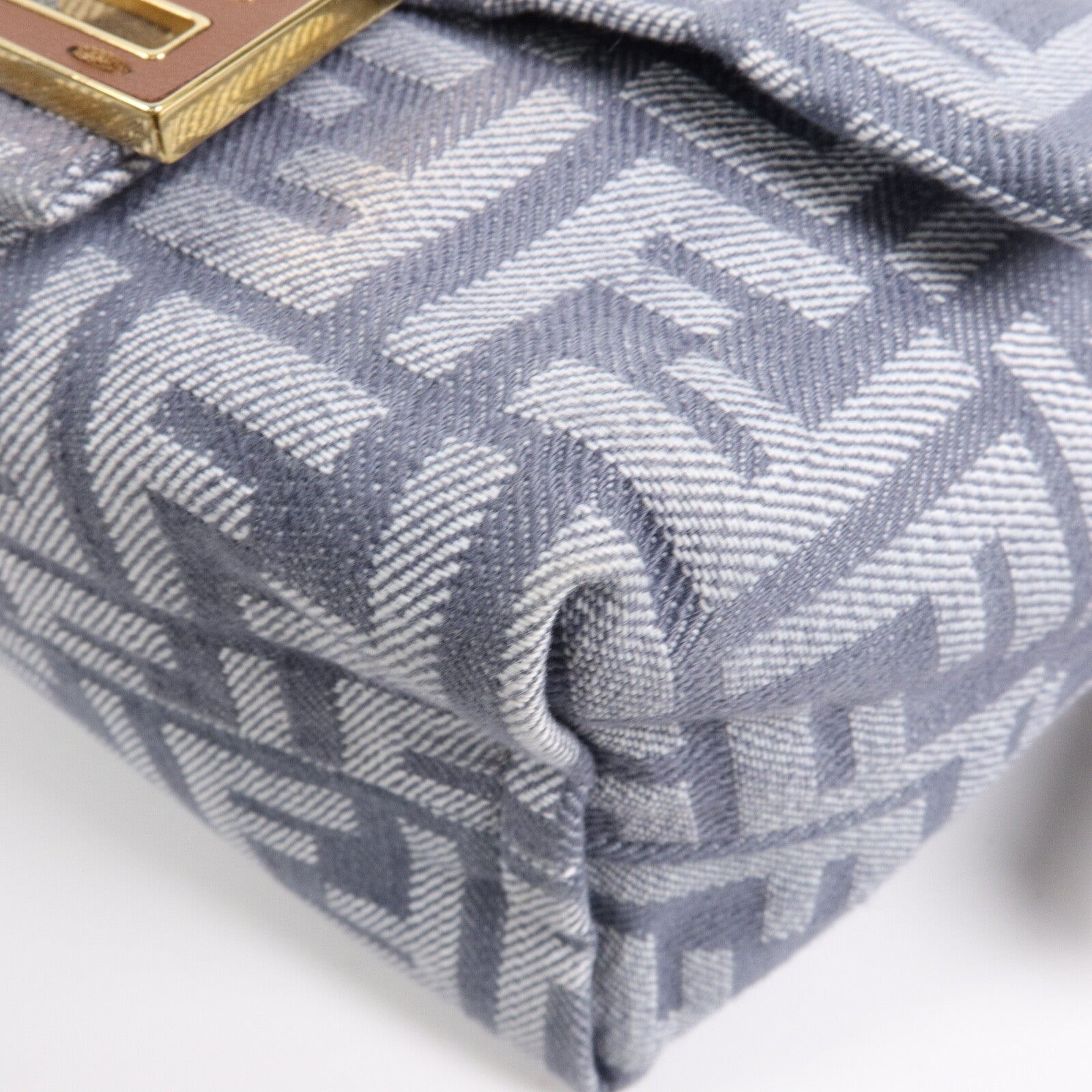 FENDI 牛仔布Mamma Baguette Small手挽肩背兩用袋