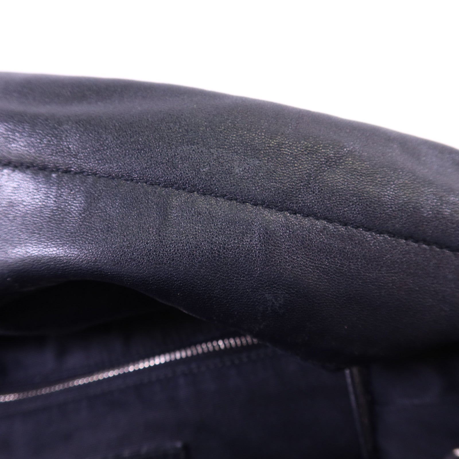 SAINT LAURENT 羊皮皮革Gem Stud Embellished Teddy銀扣鏈帶肩背袋