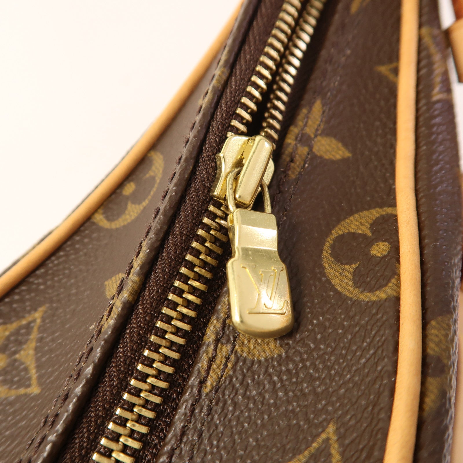 LOUIS VUITTON Monogram Boulogne肩背袋
