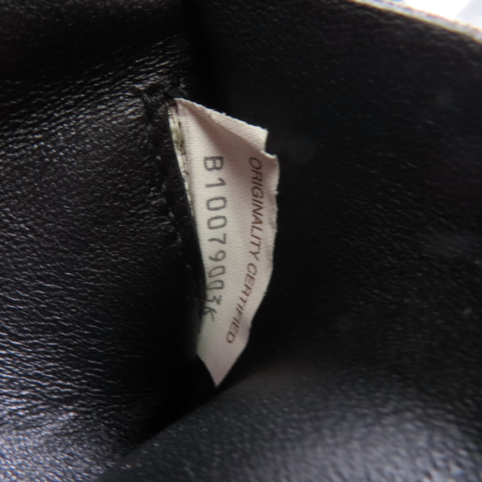 BOTTEGA VENETA 羊皮皮革Mini Cassette Belt Bag腰包/斜挎包