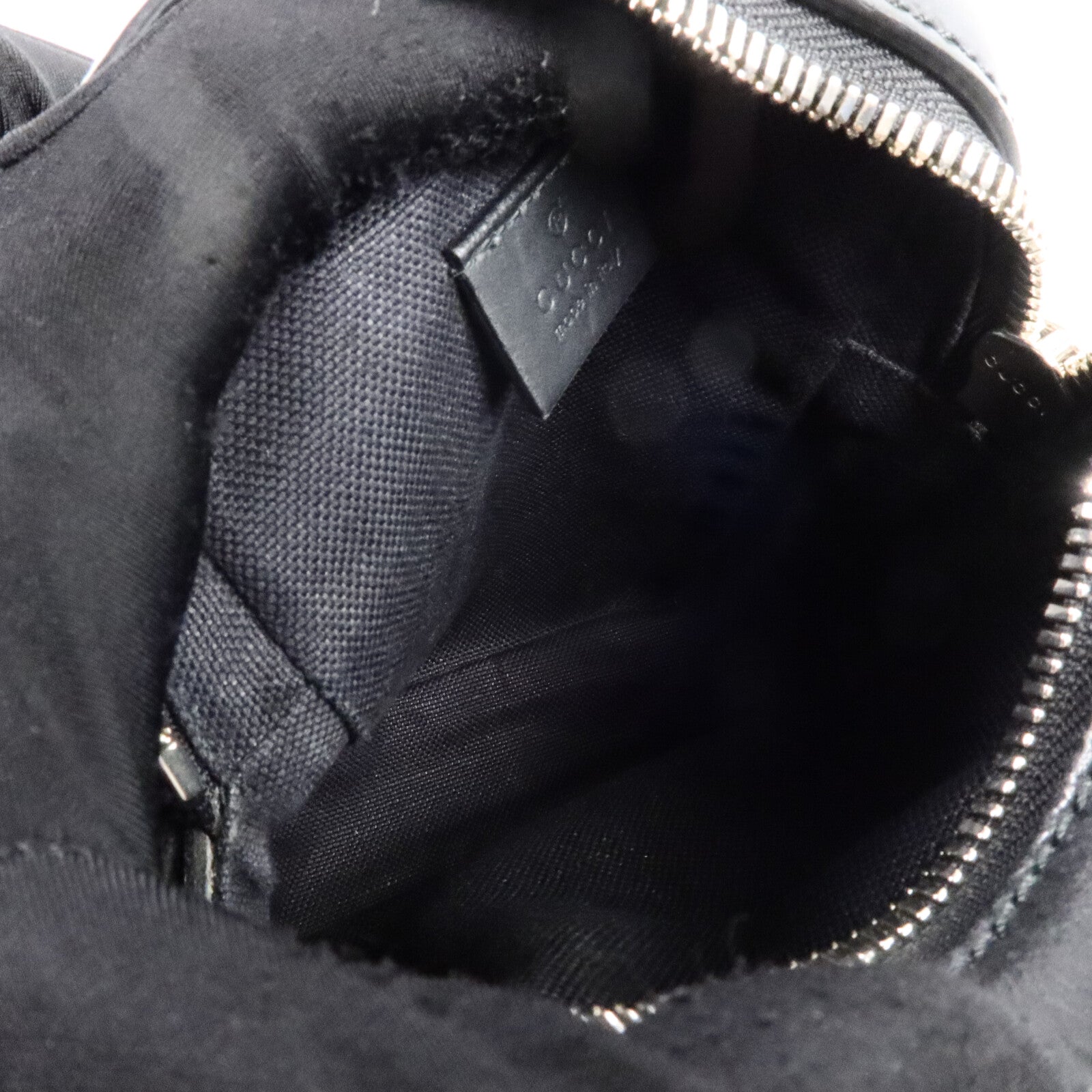 GUCCI 塗層帆布GG Supreme Messenger肩背袋