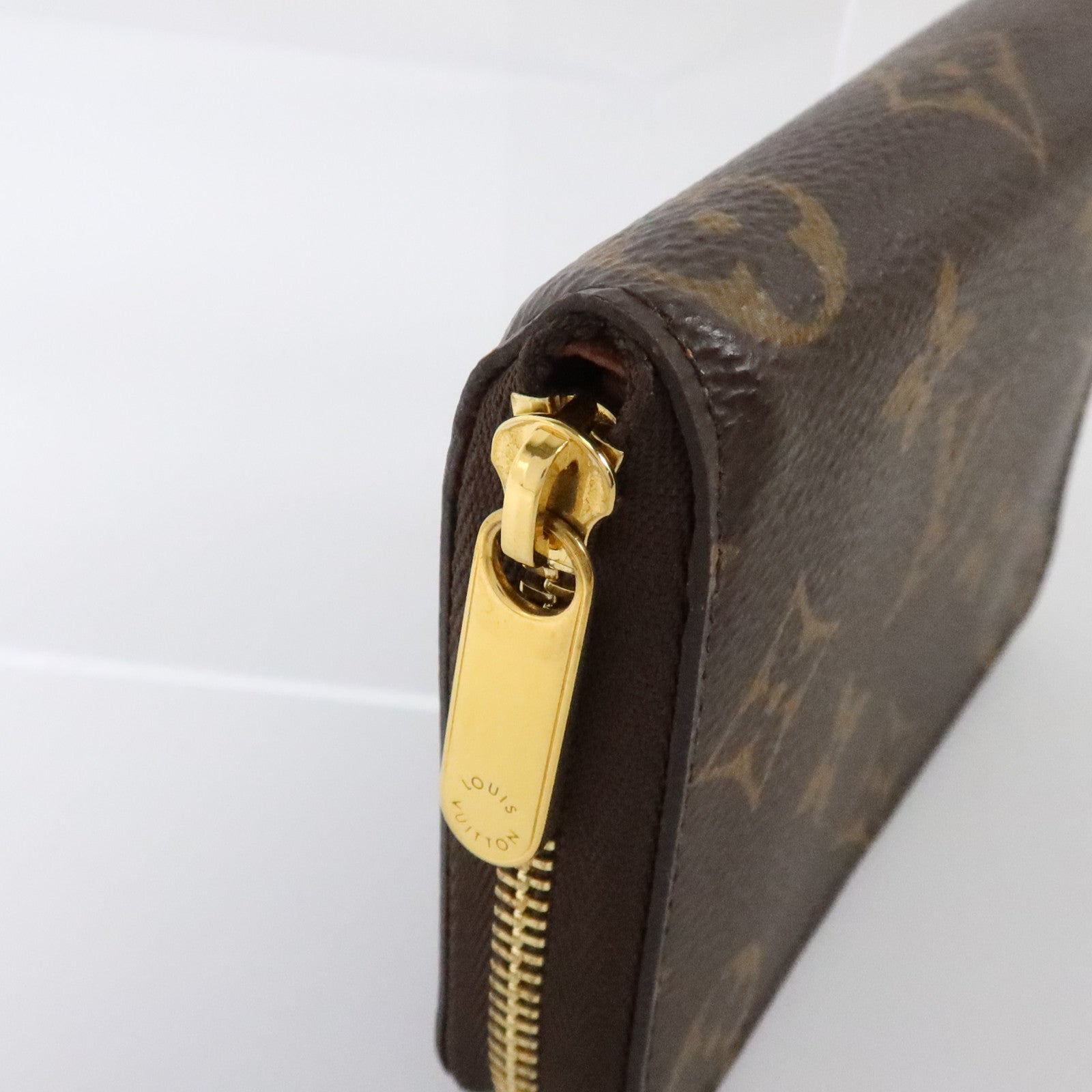 LOUIS VUITTON Monogram Zippy Coin Case金扣零錢包