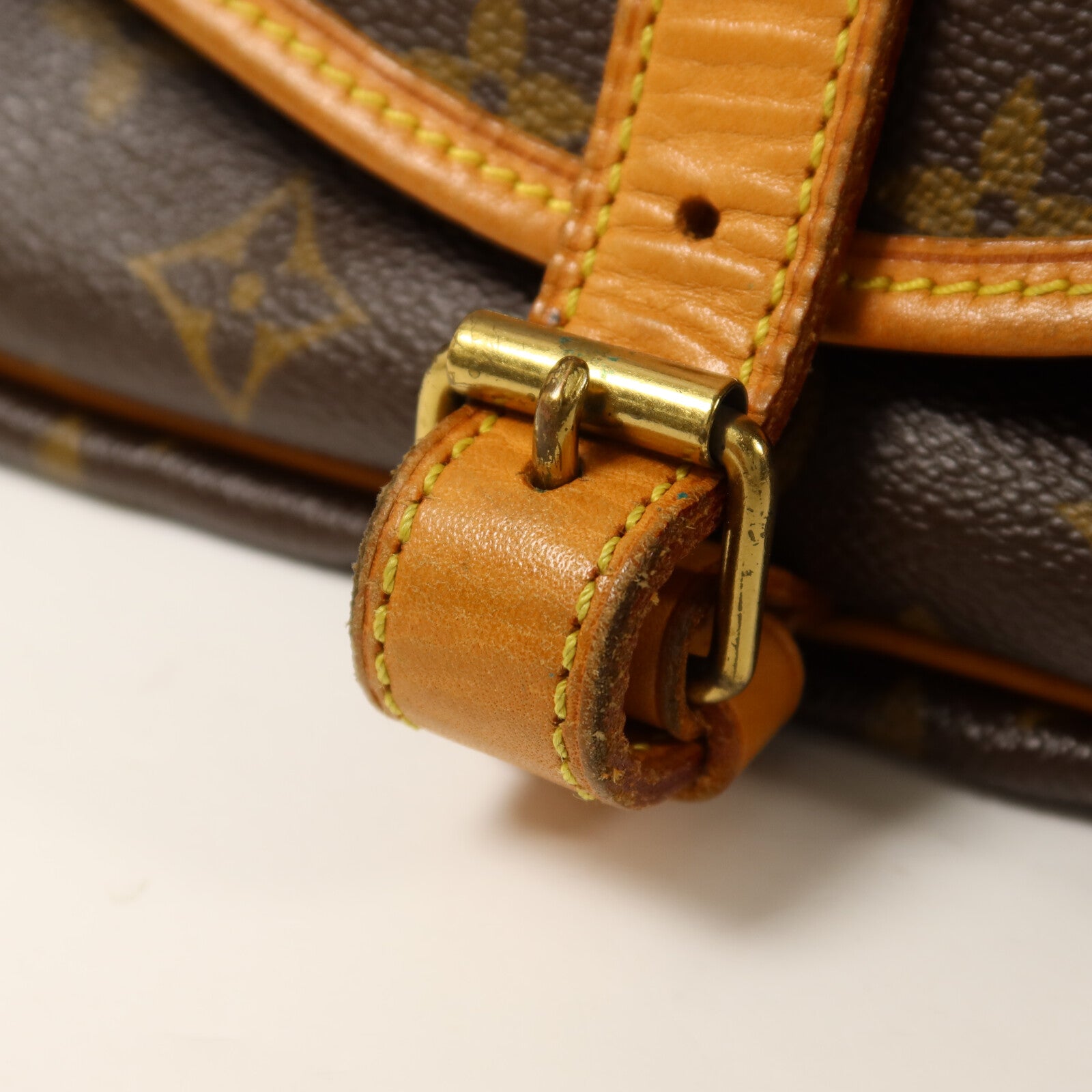 LOUIS VUITTON Monogram Saumur 30肩背袋