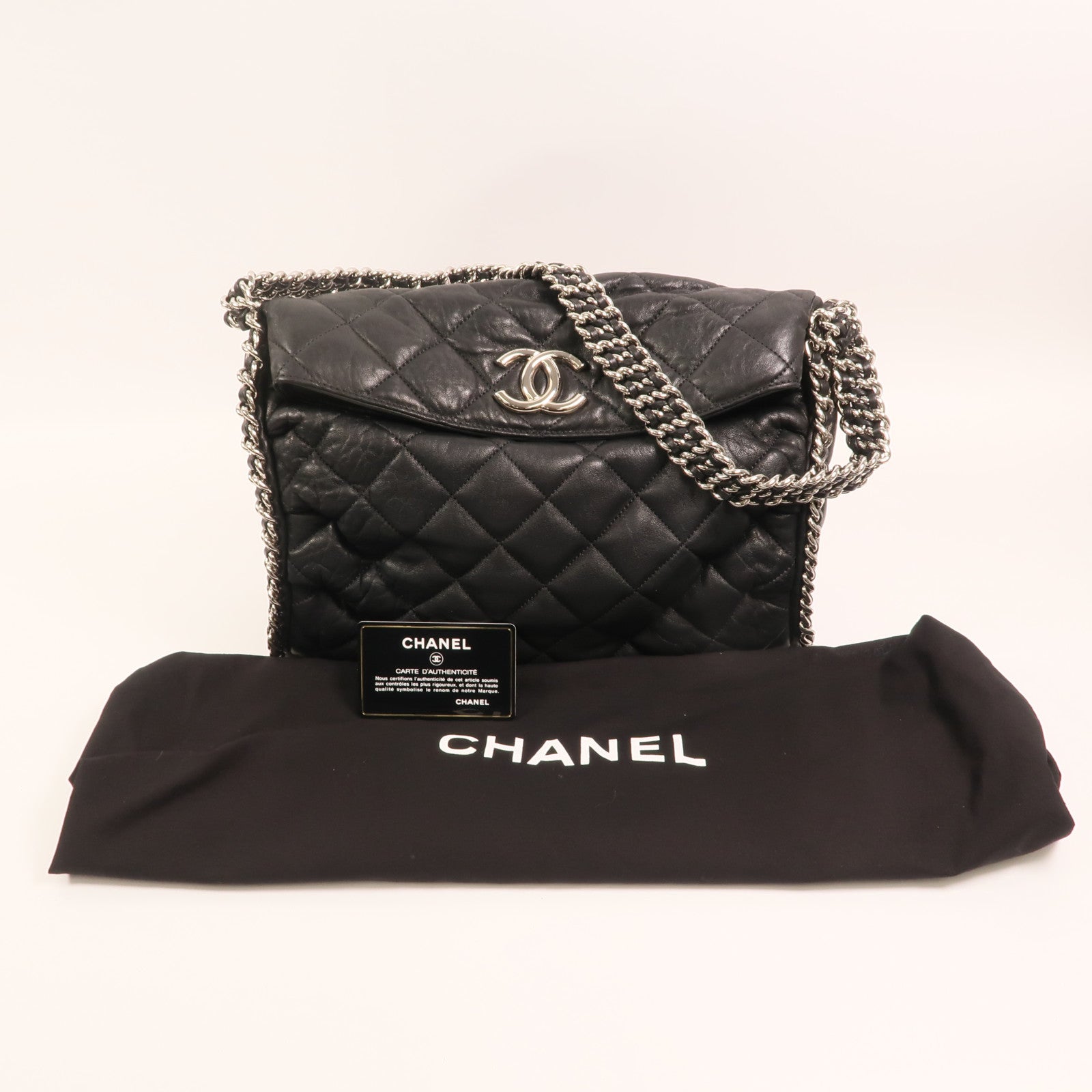 CHANEL 牛皮皮革Chain Around Hobo Bag銀扣鏈帶肩背袋