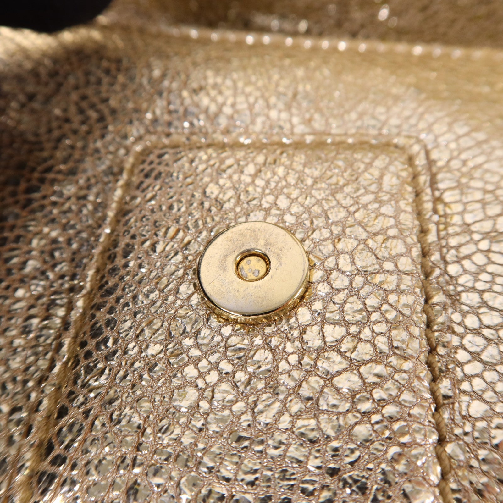 YVES SAINT LAURENT 牛皮皮革Chain Shoulder Bag金扣鏈帶肩背袋