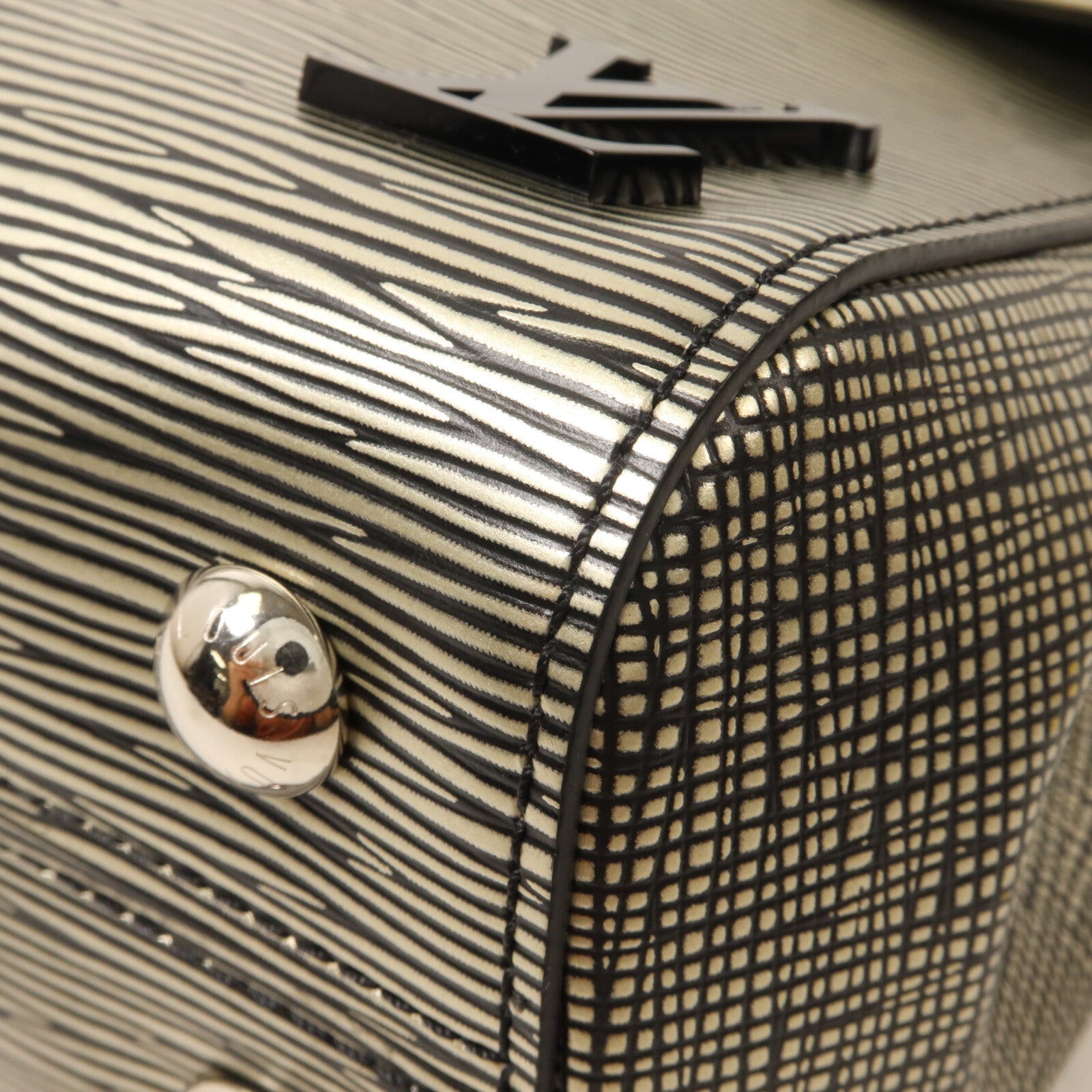 LOUIS VUITTON Epi Cluny BB手挽肩背兩用袋