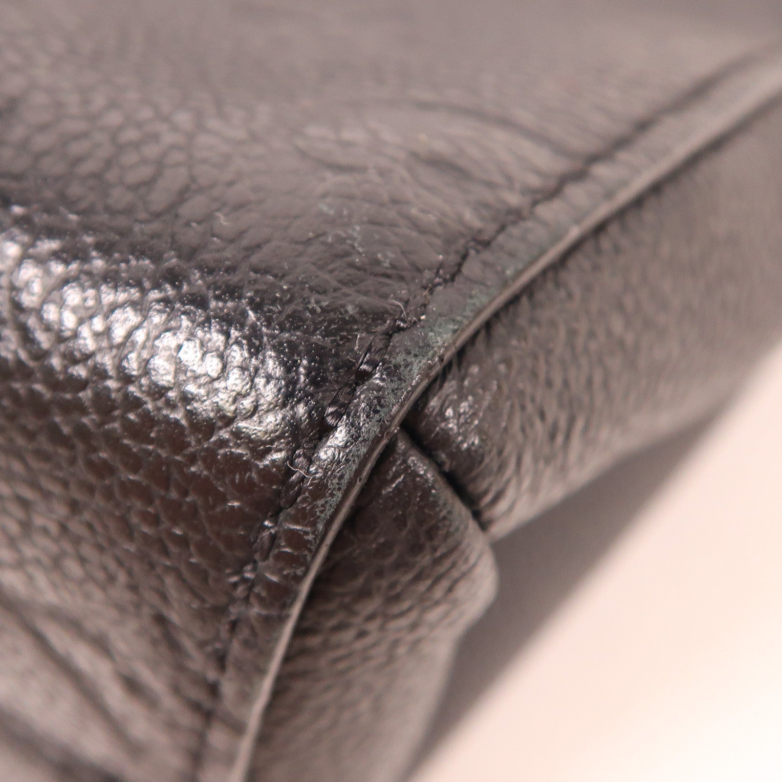 LOUIS VUITTON Monogram Empreinte Vavin PM金扣肩背袋