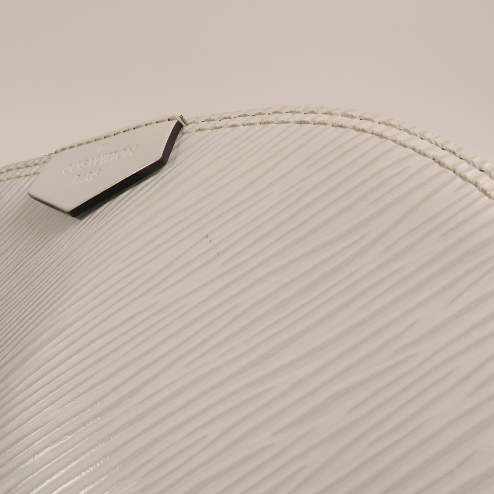 LOUIS VUITTON Epi Alma BB肩背袋