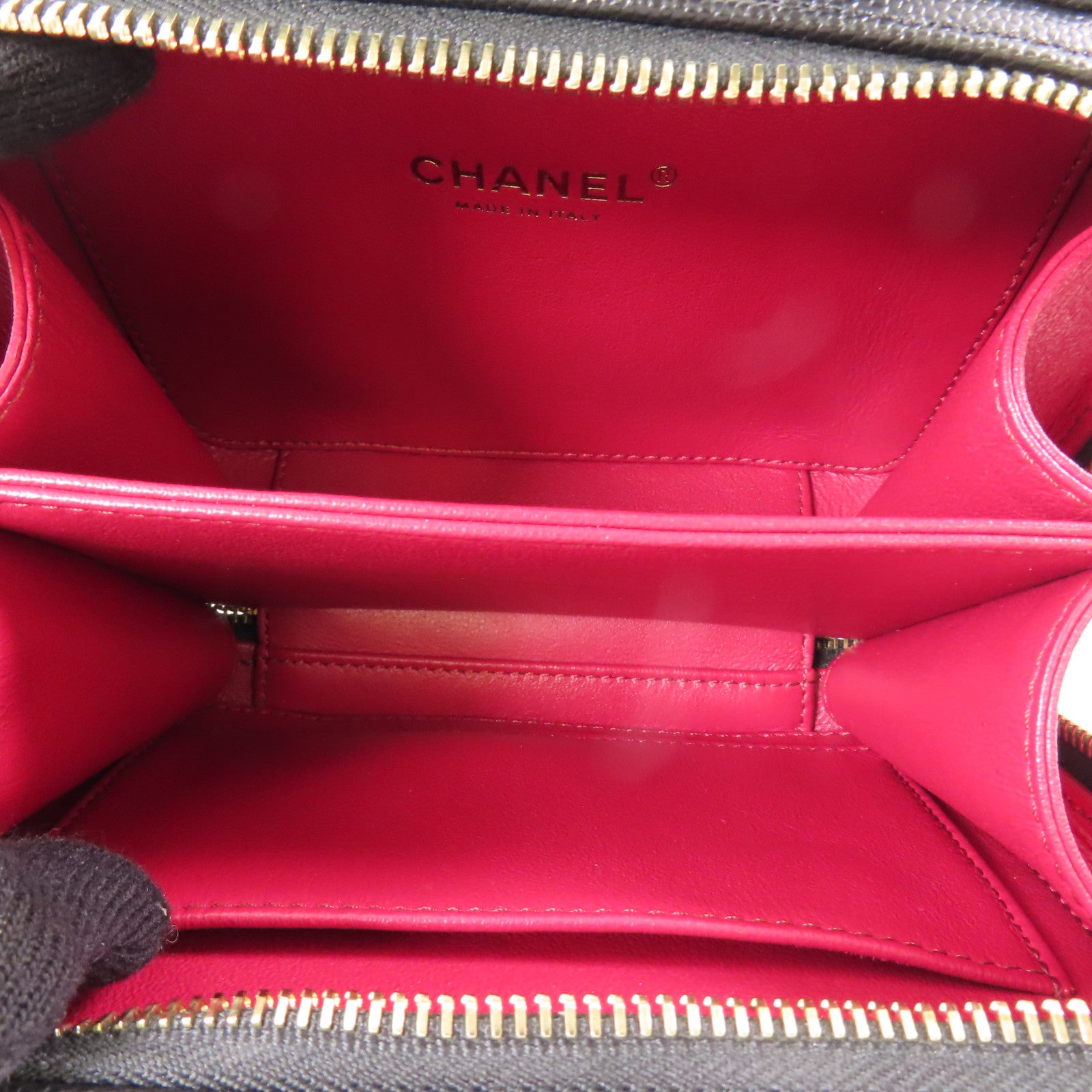 CHANEL 牛皮皮革Small Vanity Filigree金扣鏈帶手挽肩背兩用袋