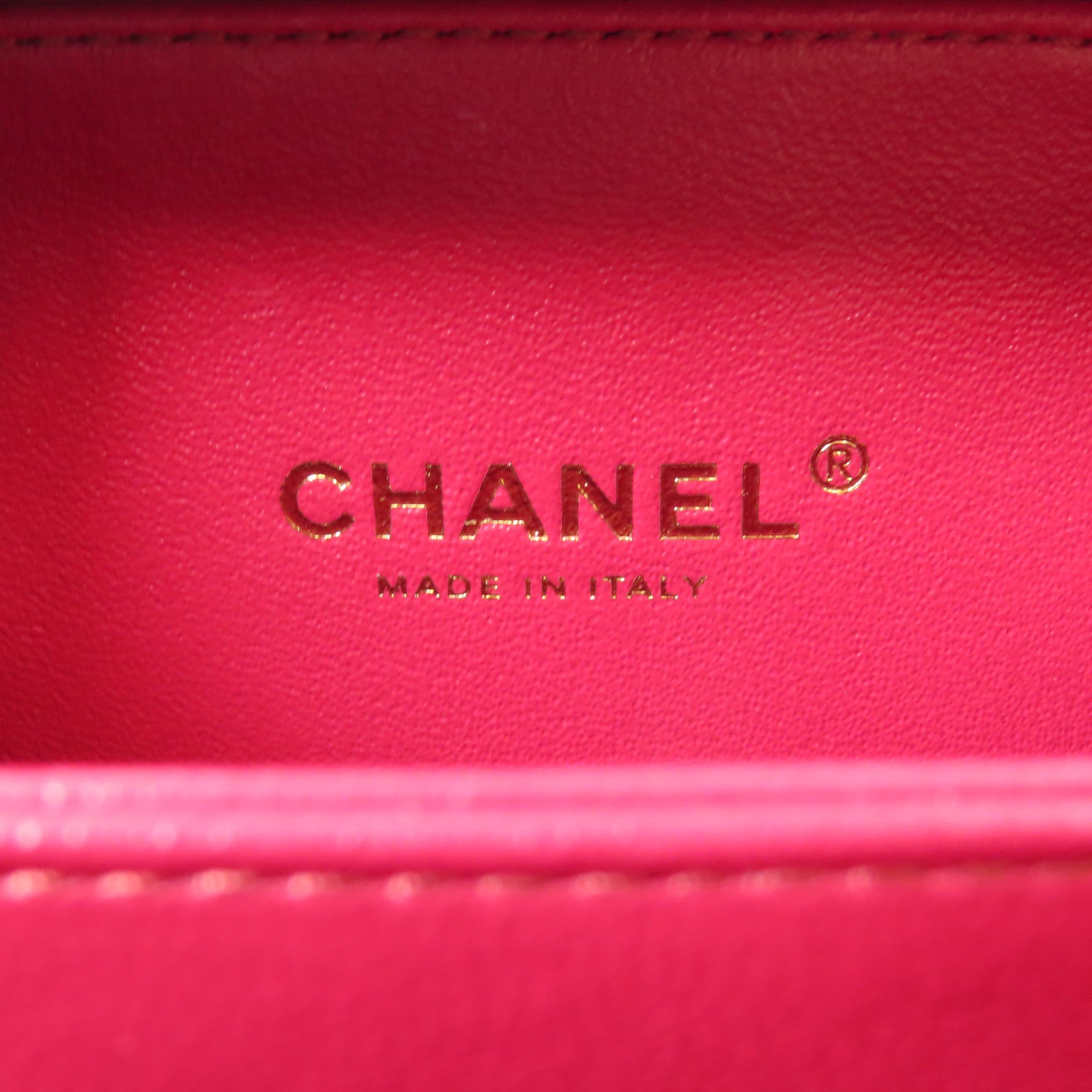 CHANEL 牛皮皮革Small Vanity Filigree金扣鏈帶手挽肩背兩用袋