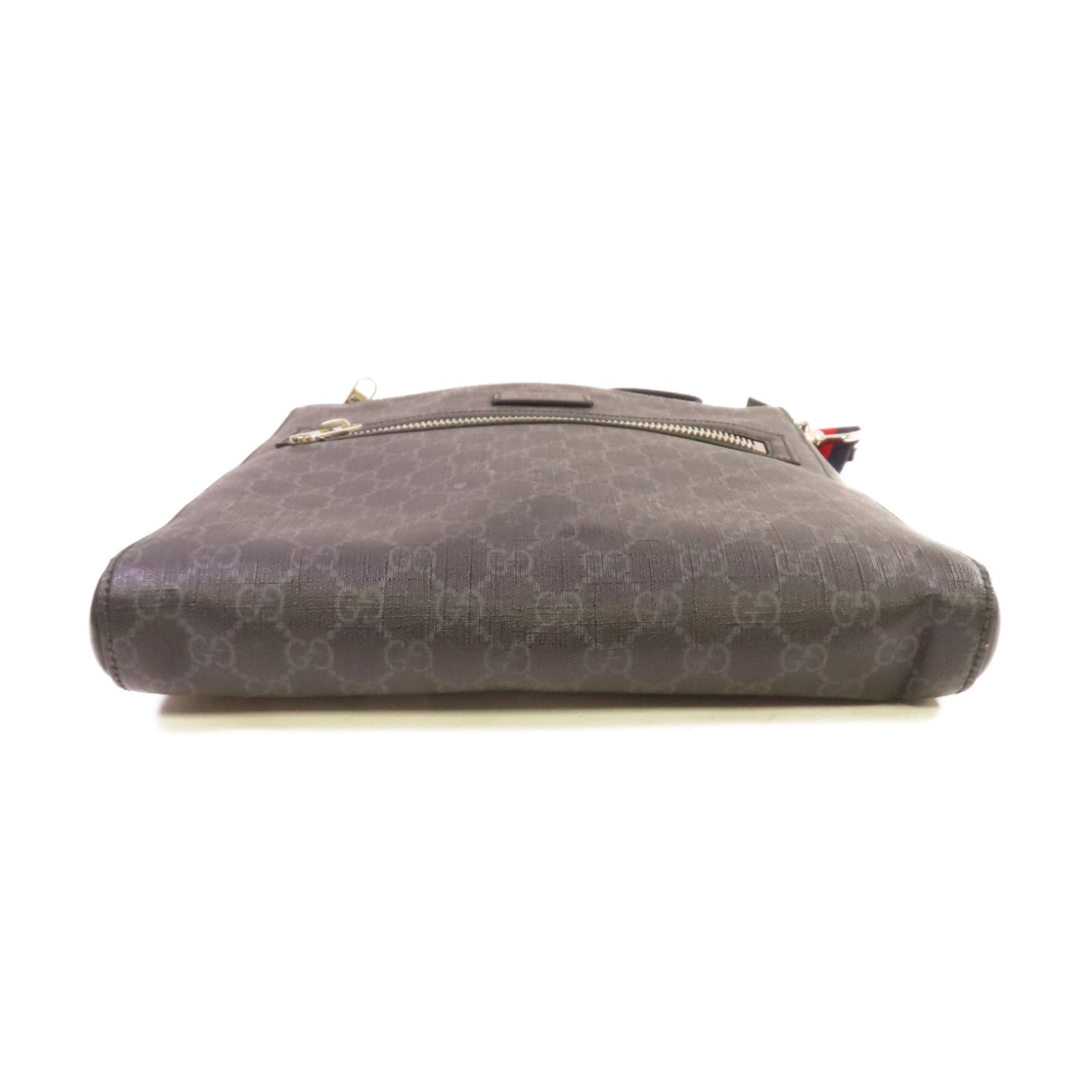 GUCCI 塗層帆布GG Messenger Bag銀扣肩背袋黑色/碳灰色