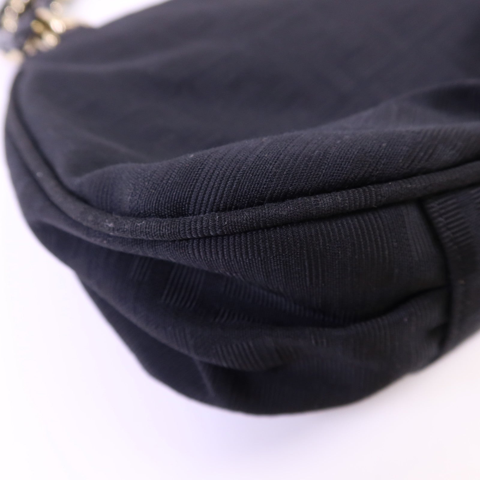 FENDI 帆布Shoulder Bag金扣肩背袋