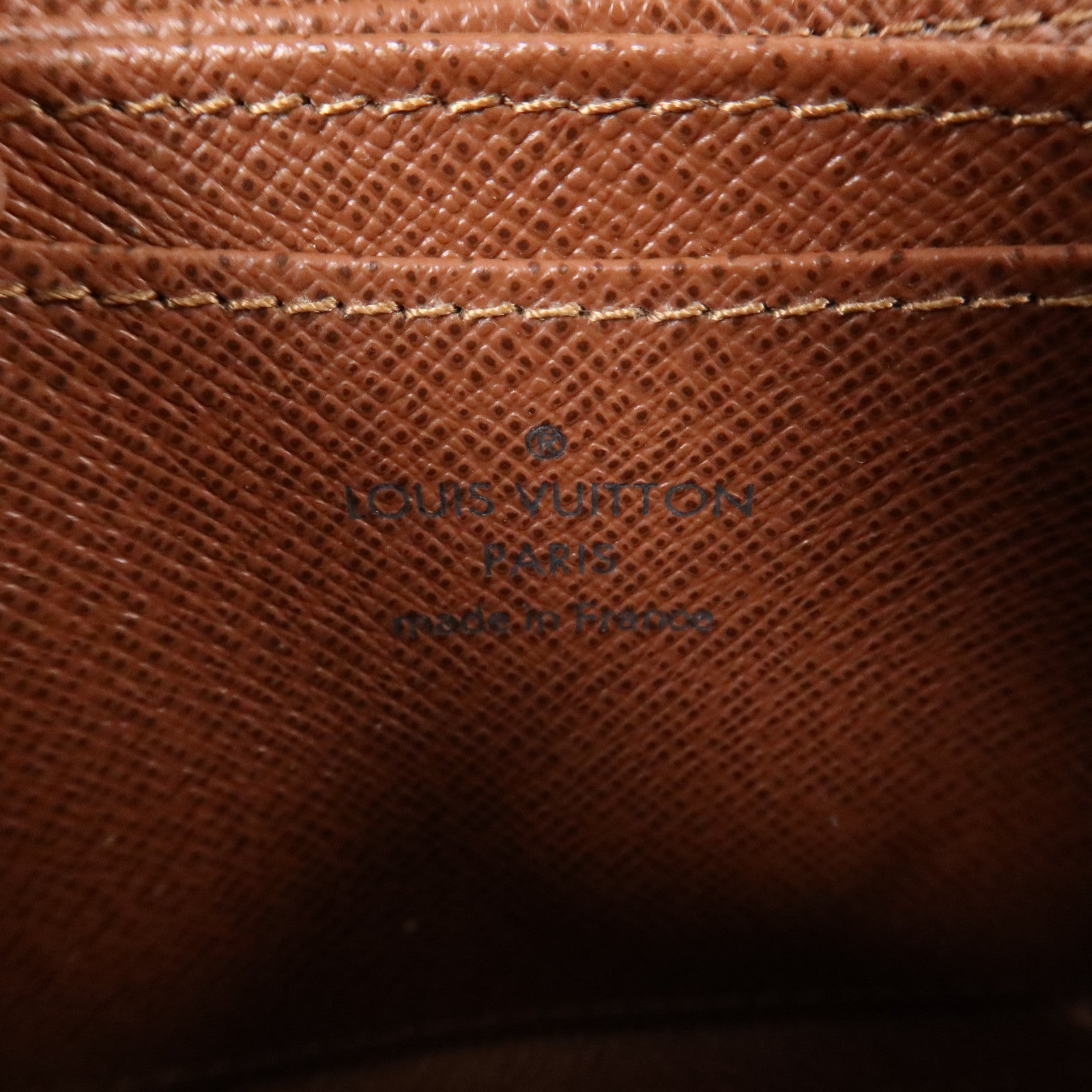 LOUIS VUITTON Monogram Zippy Coin Case金扣零錢包